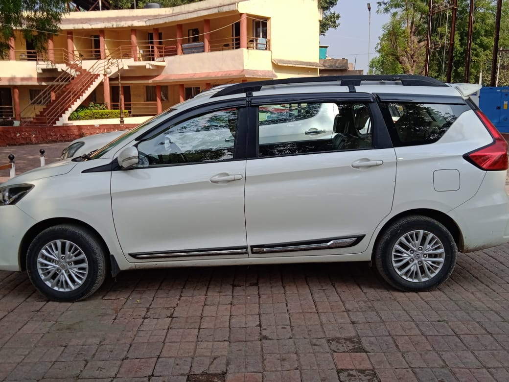 SUV Ertiga Car