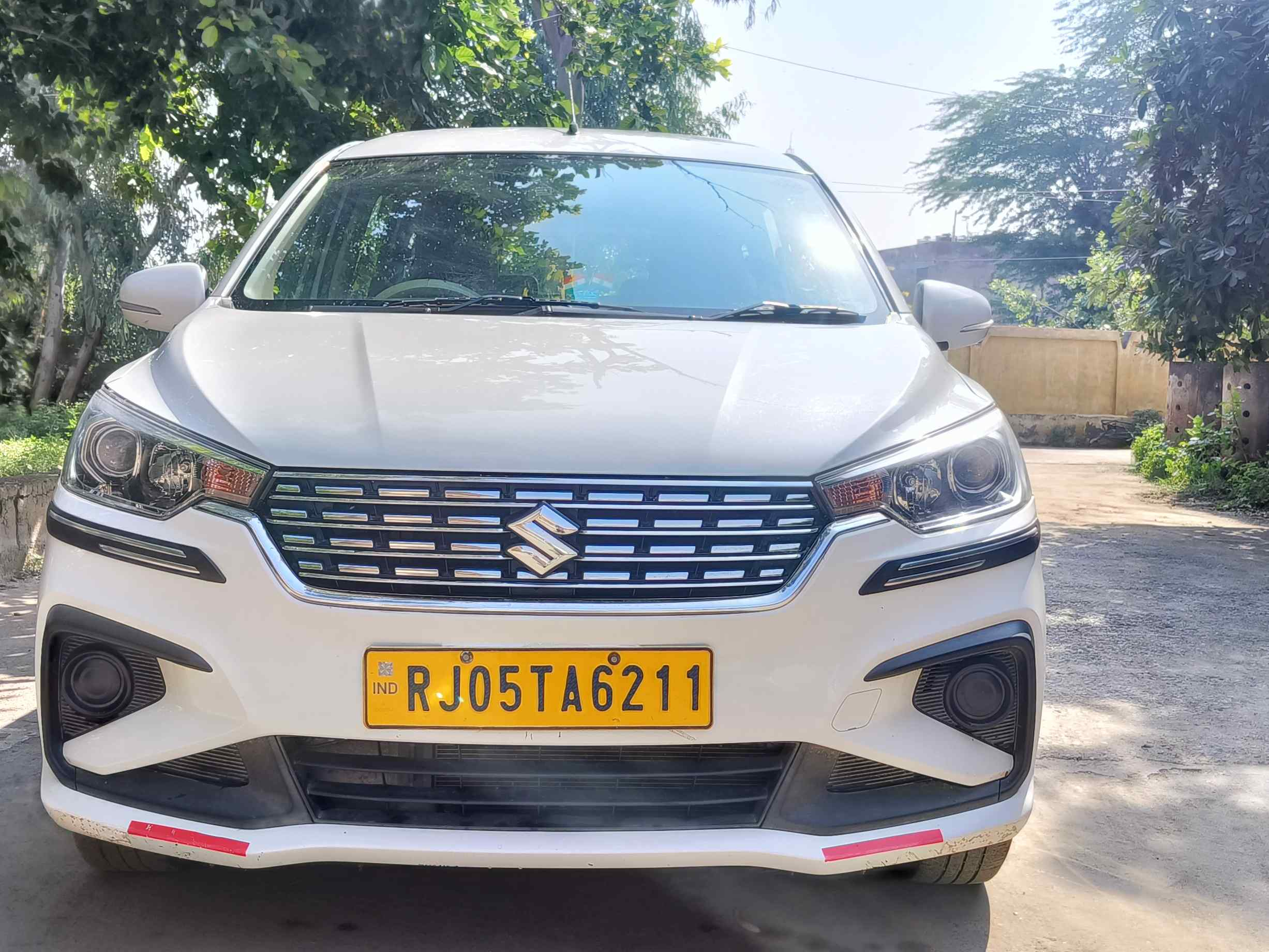 SUV Ertiga Car