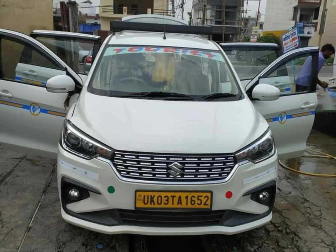 SUV Ertiga Car