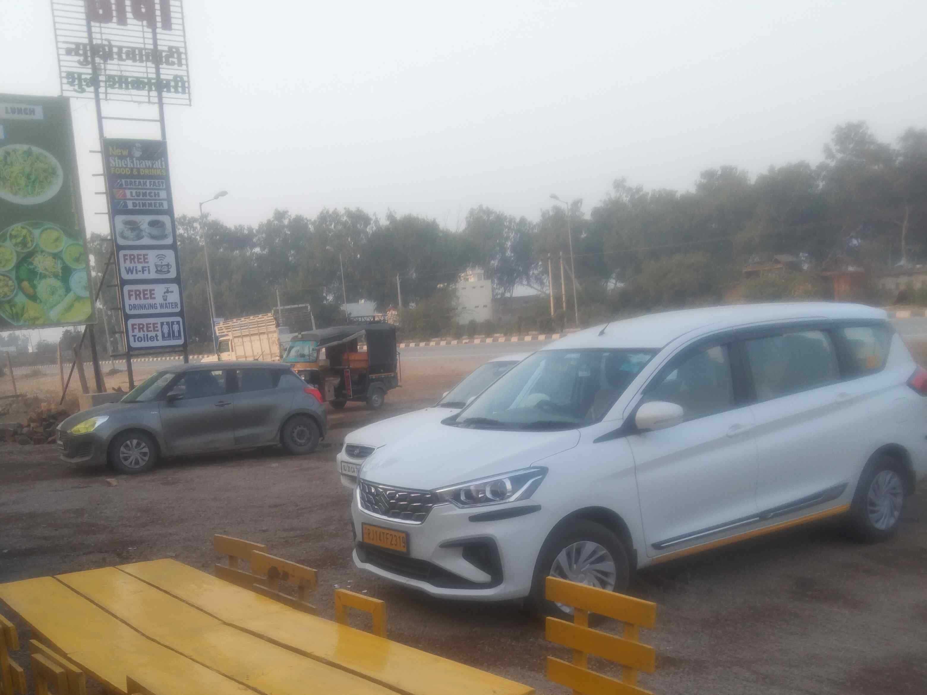 SUV Ertiga Car