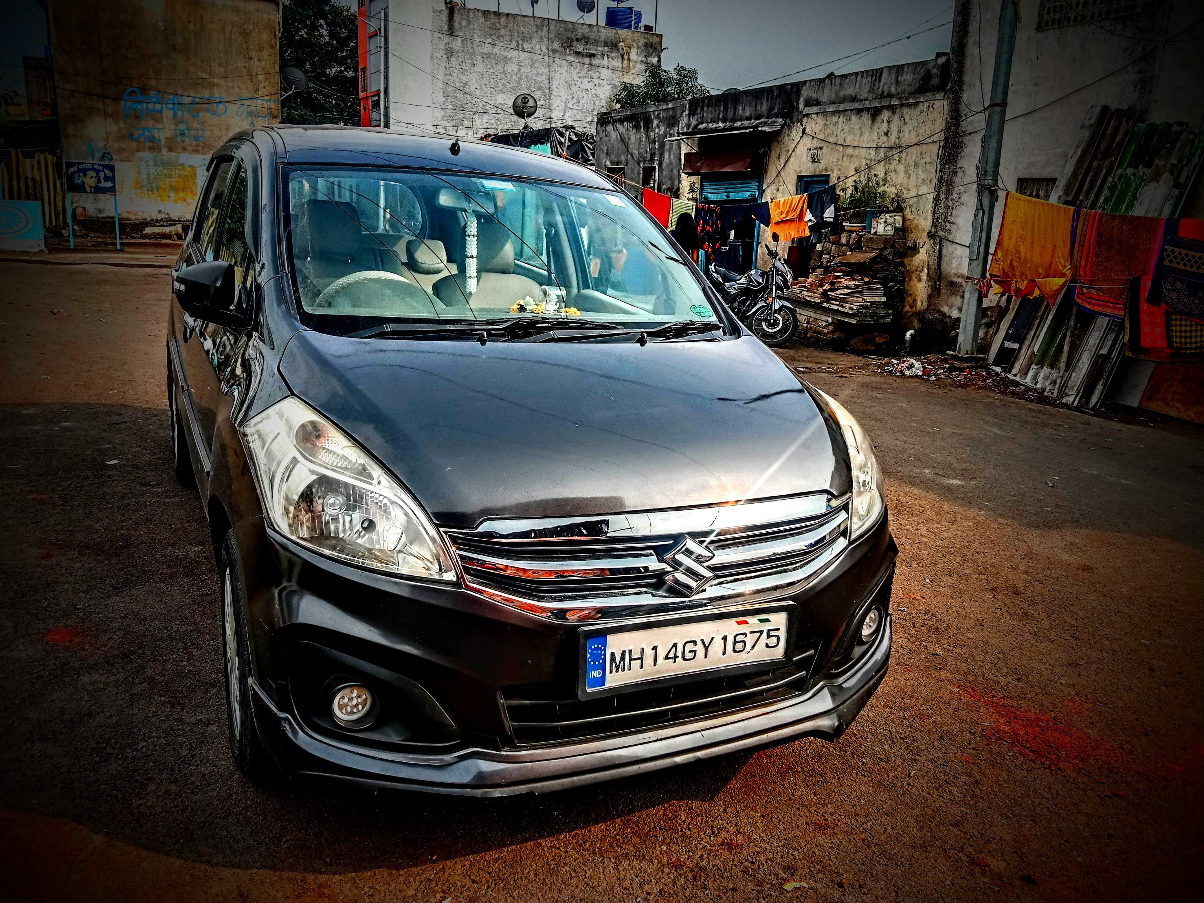 SUV Ertiga Car