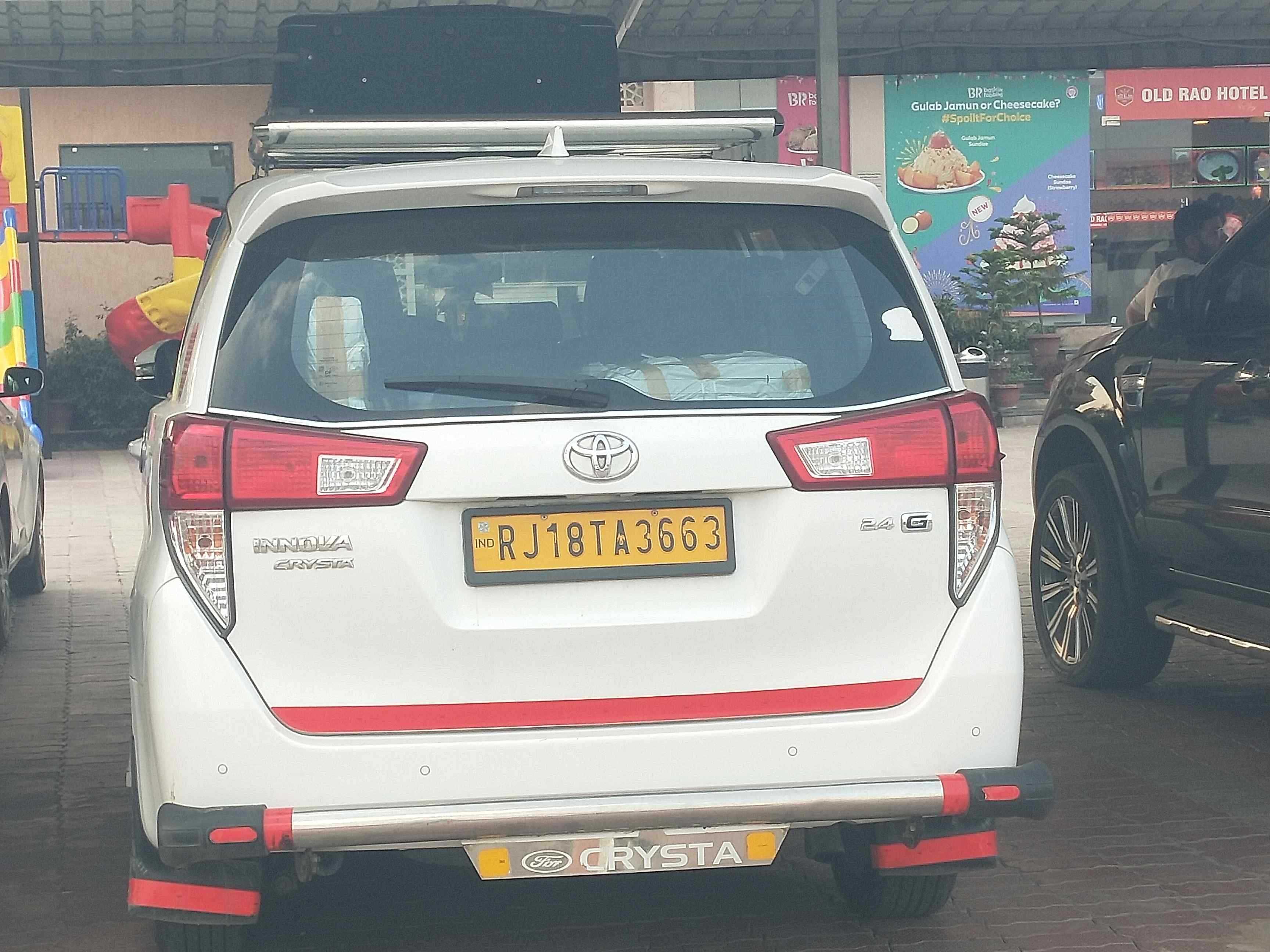 SUV Crysta Car