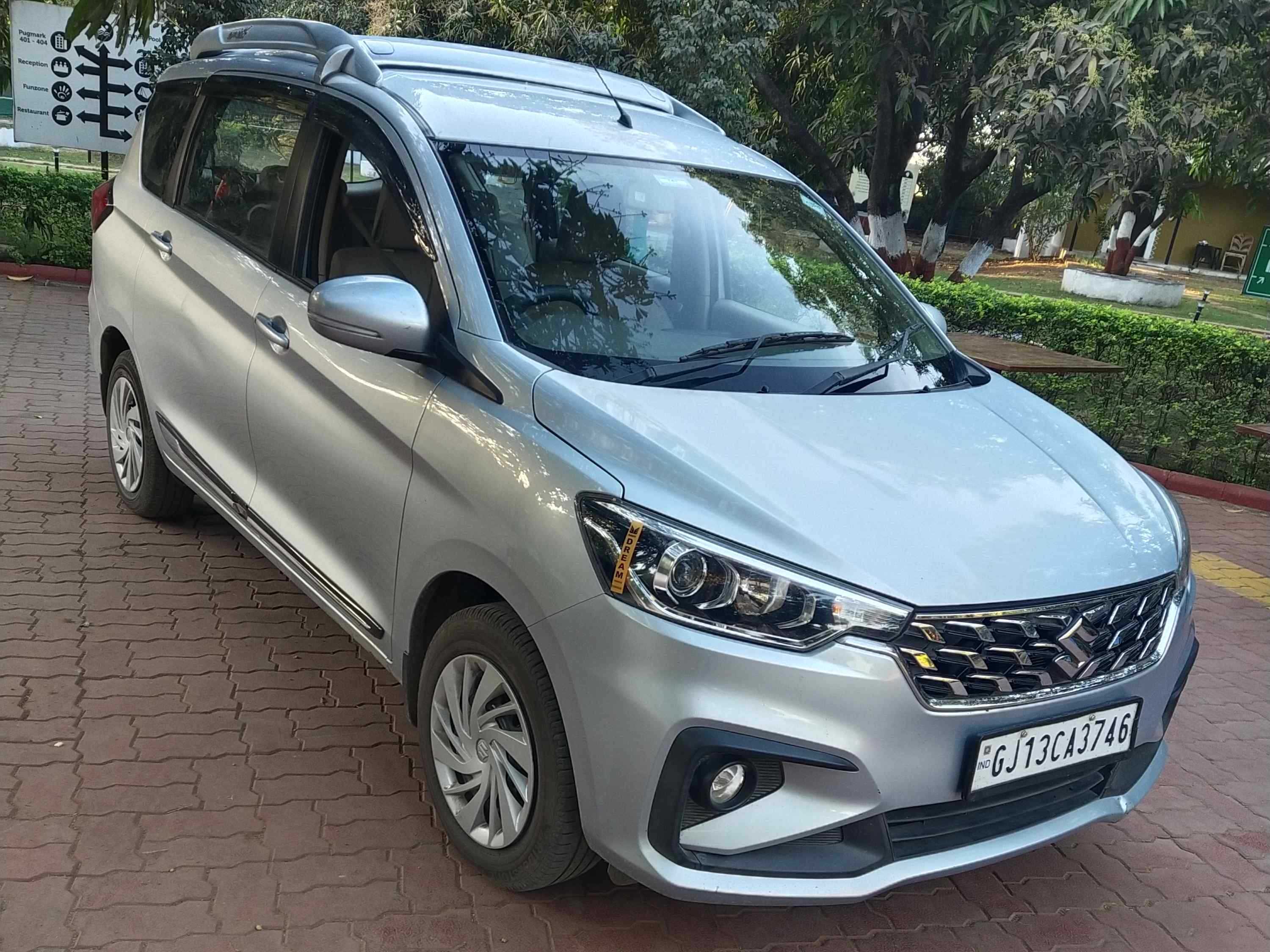 SUV Ertiga Car