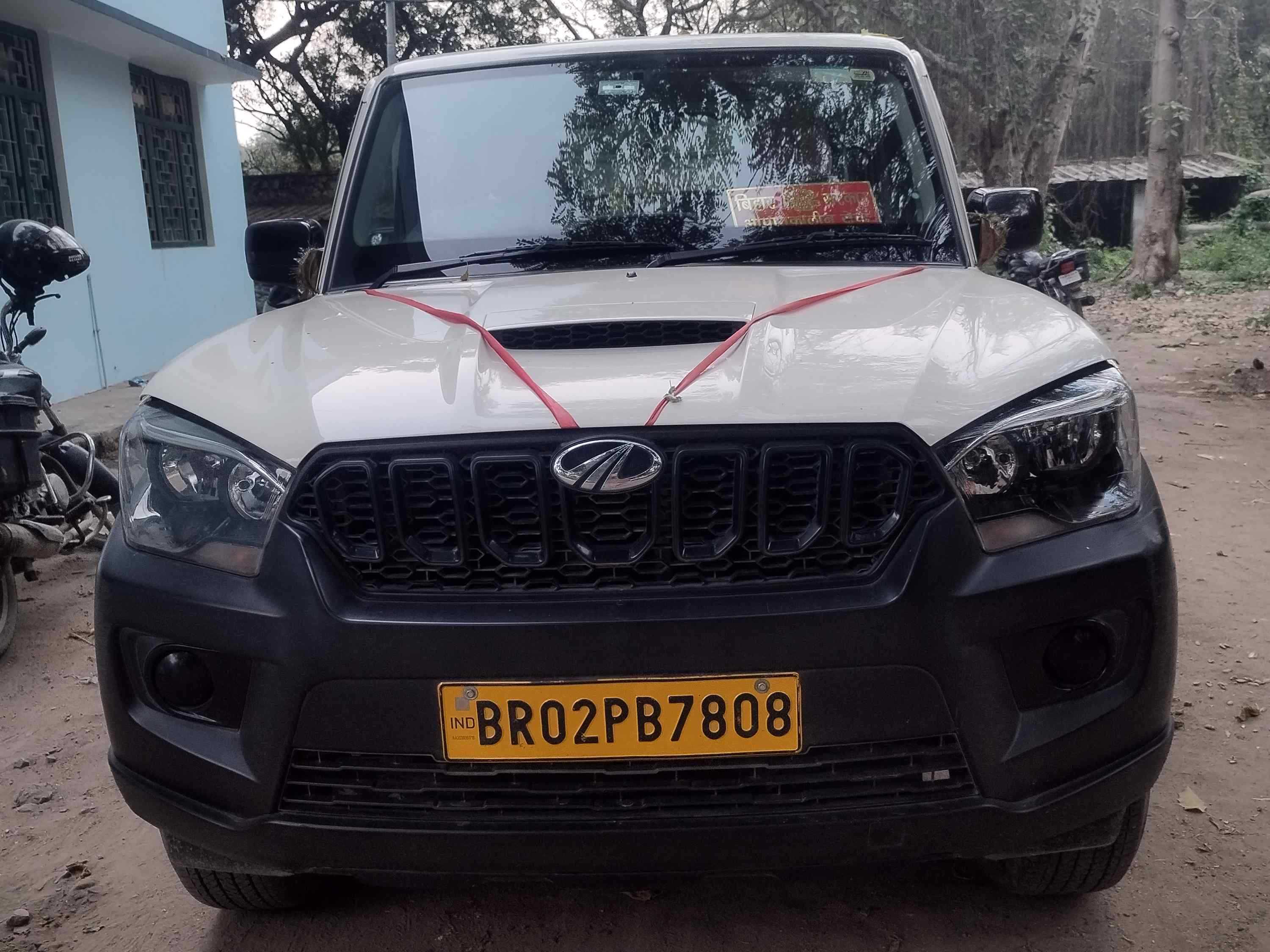 SUV Ertiga Car