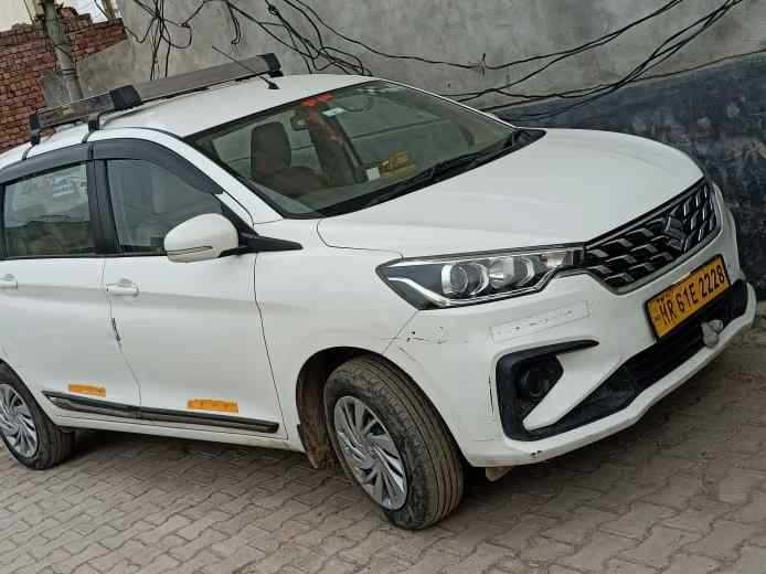SUV Ertiga Car