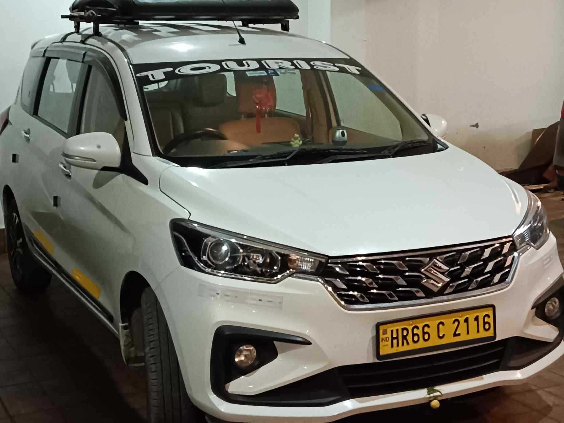 SUV Ertiga Car