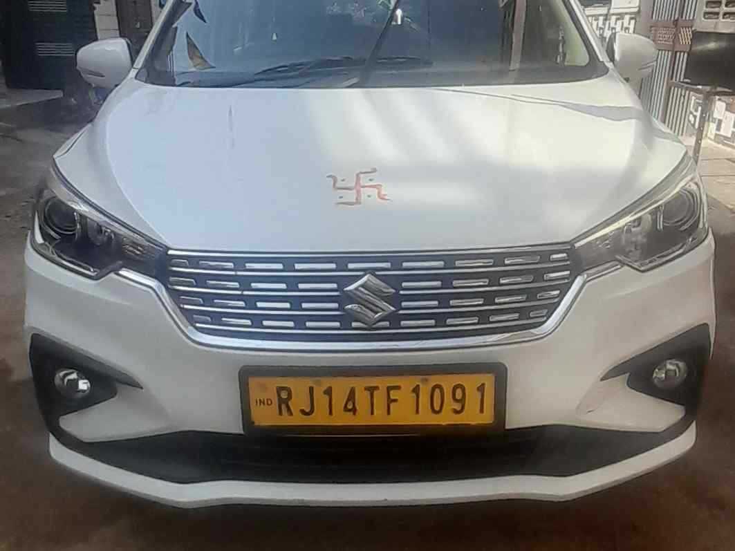 SUV Ertiga Car