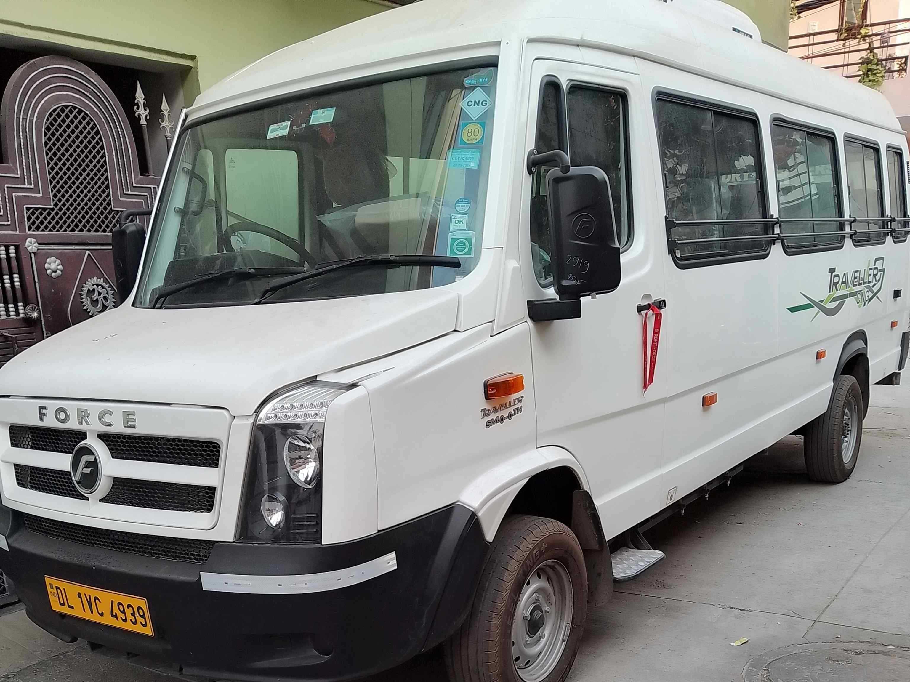 Tempo Traveller Bus