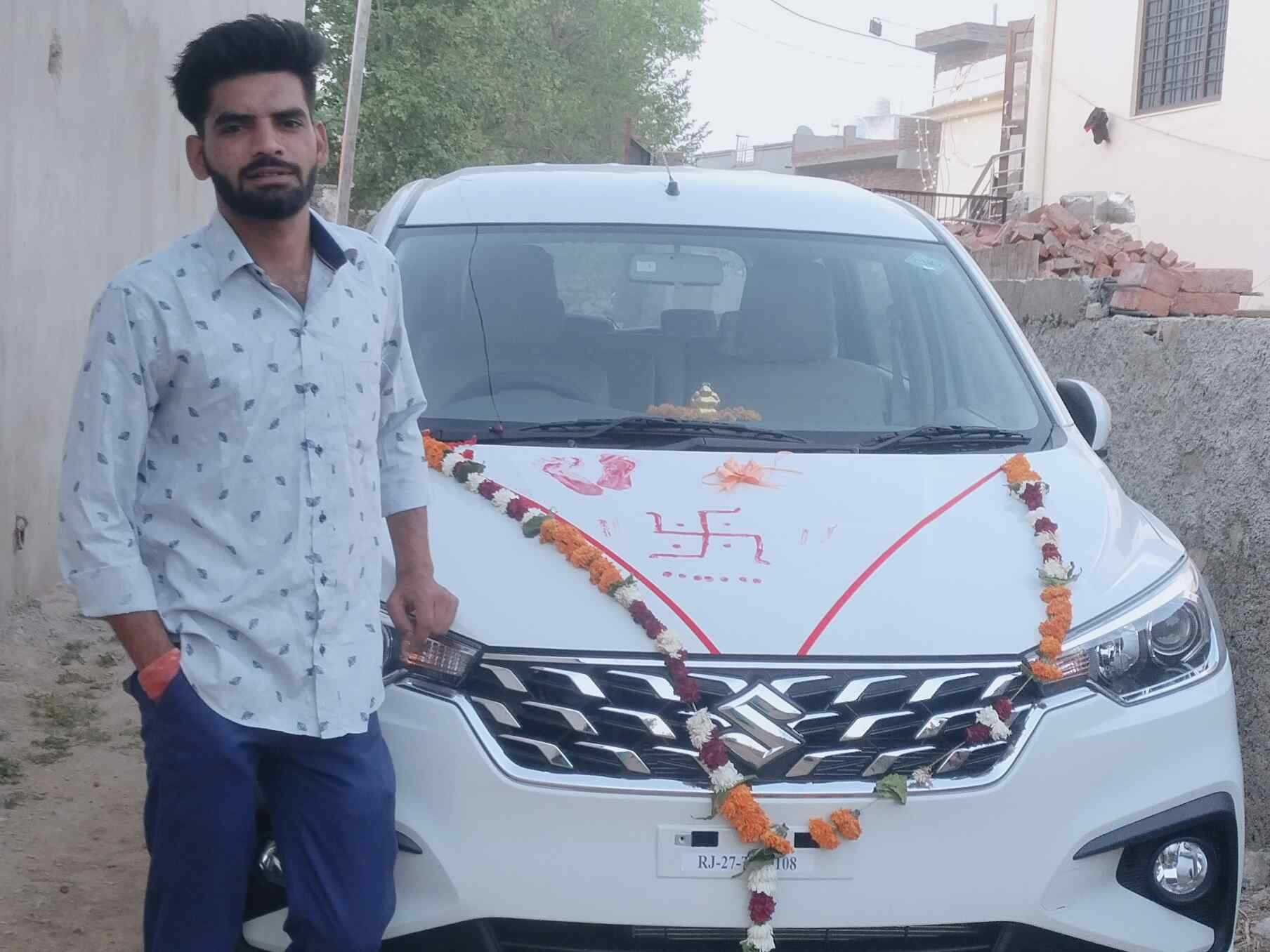 SUV Ertiga Car