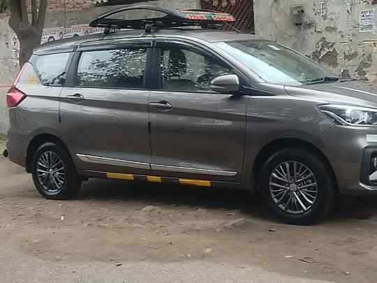SUV Ertiga Car