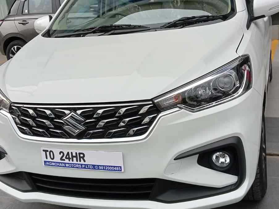 SUV Ertiga Car