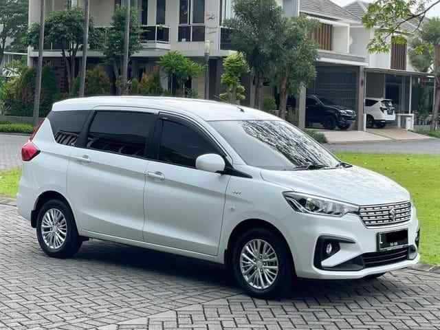 SUV Ertiga Car