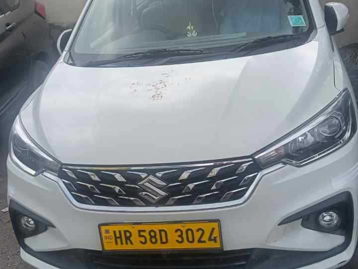 SUV Ertiga Car
