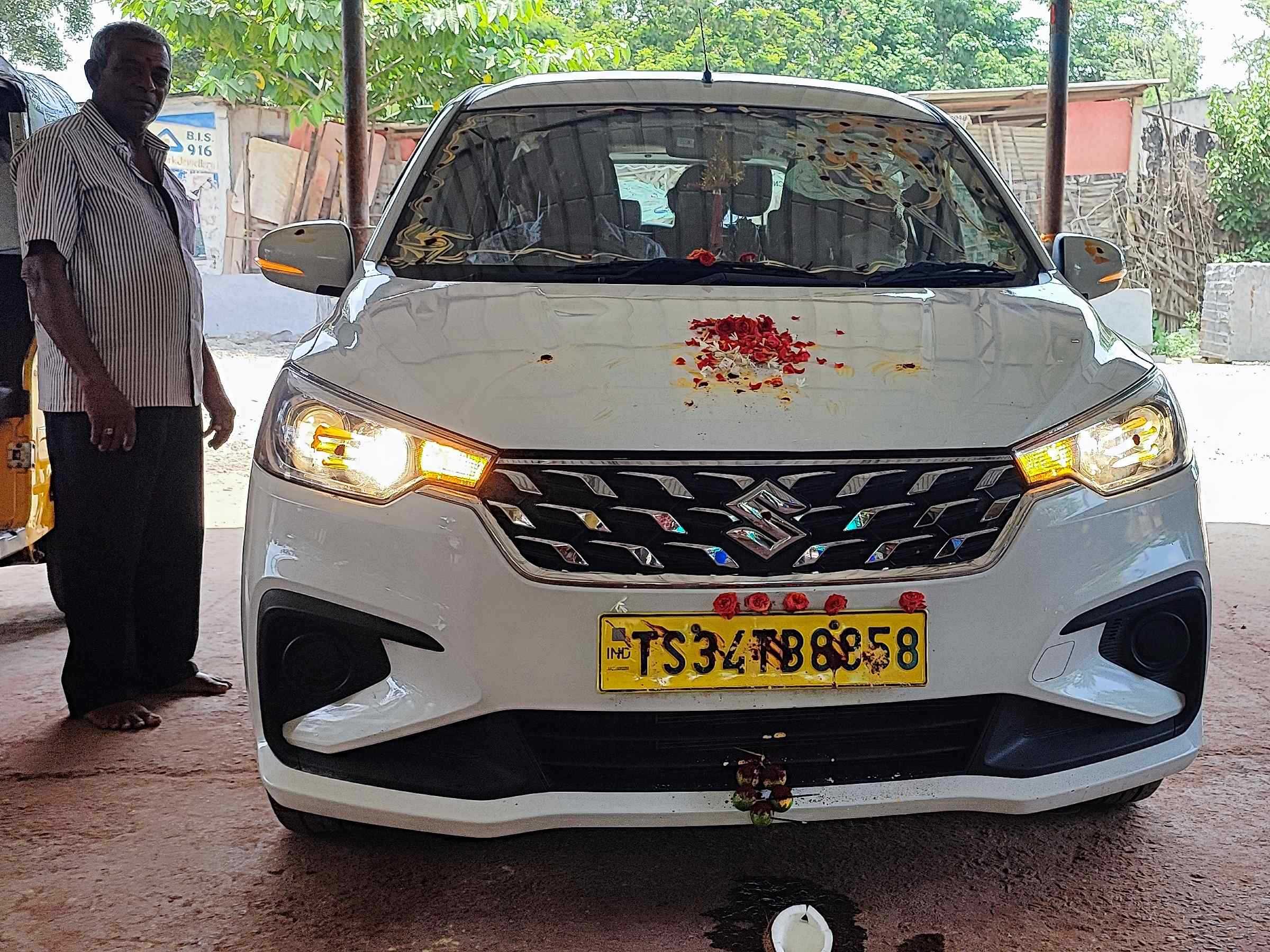 SUV Ertiga Car