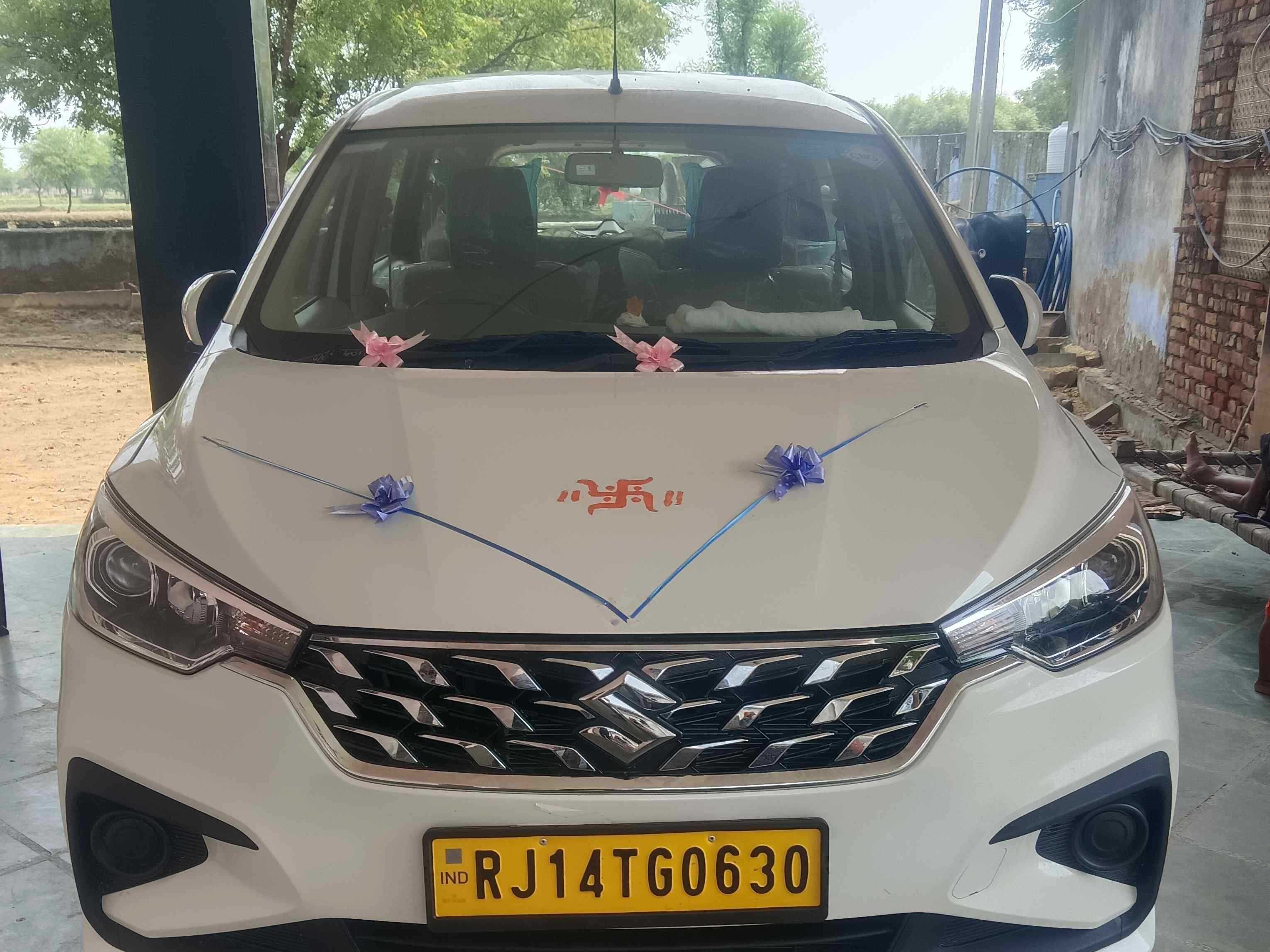 SUV Ertiga Car