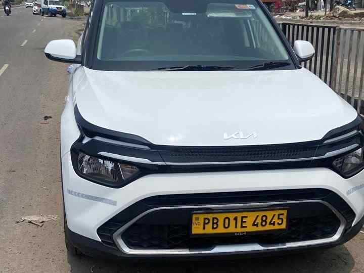 SUV Innova Car