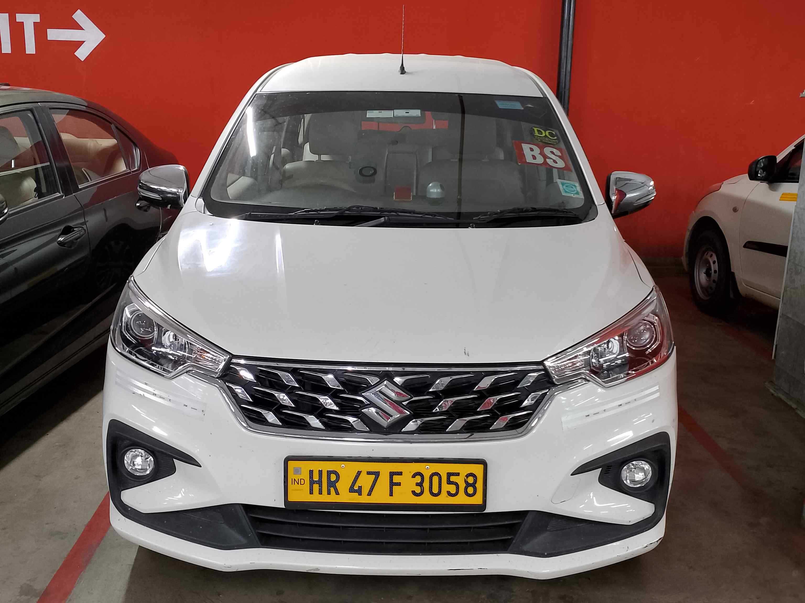 SUV Ertiga Car