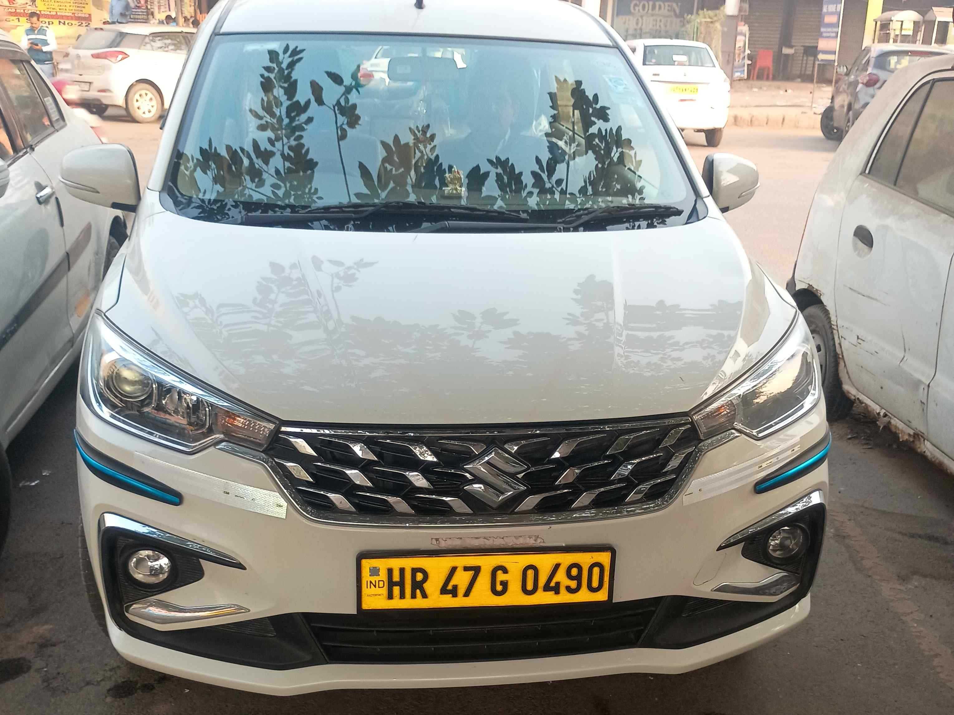 SUV Ertiga Car
