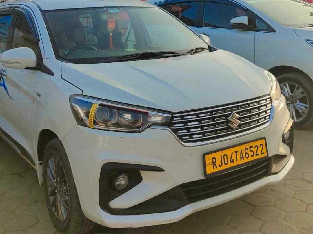 SUV Ertiga Car