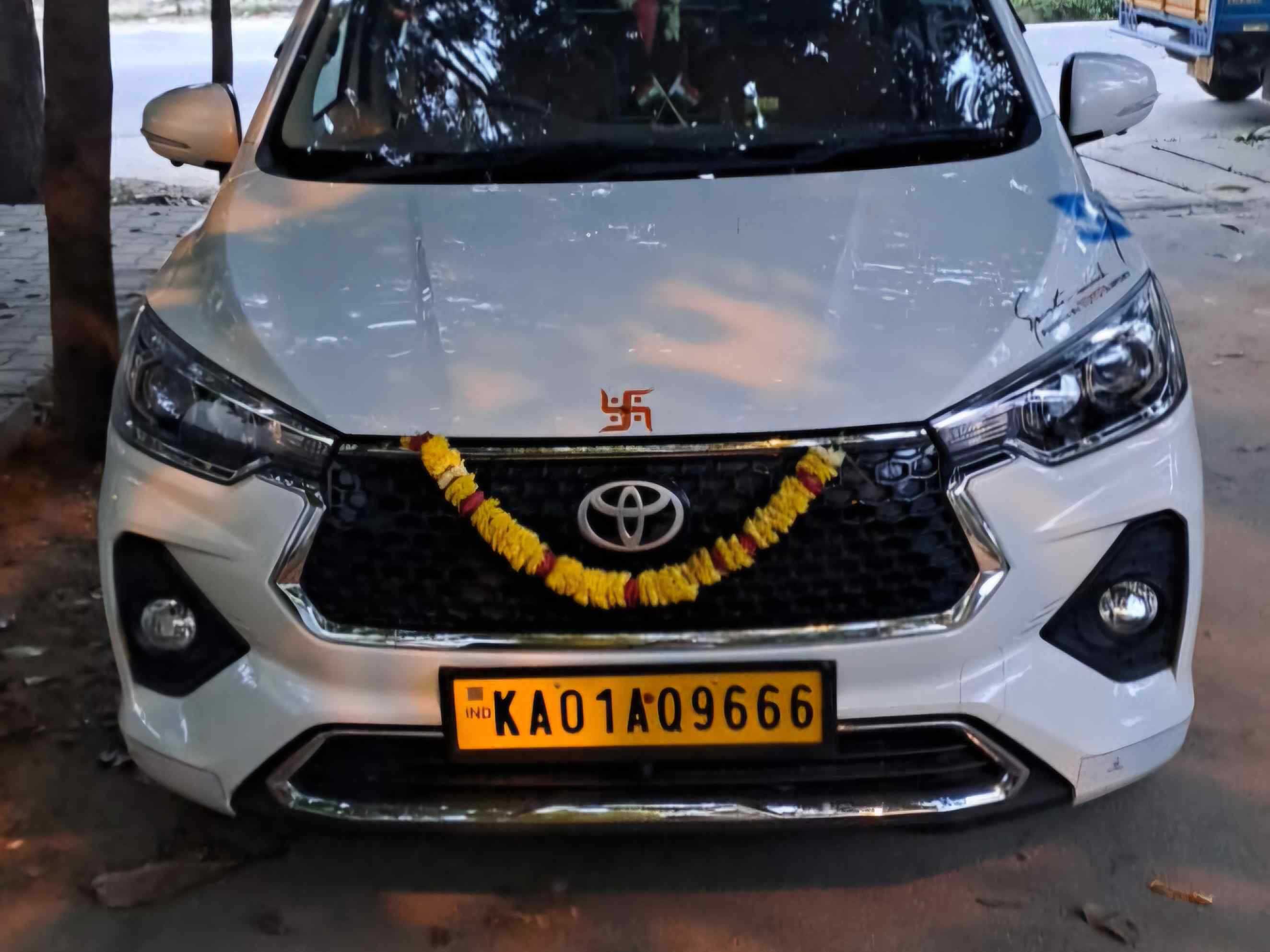 SUV Ertiga Car