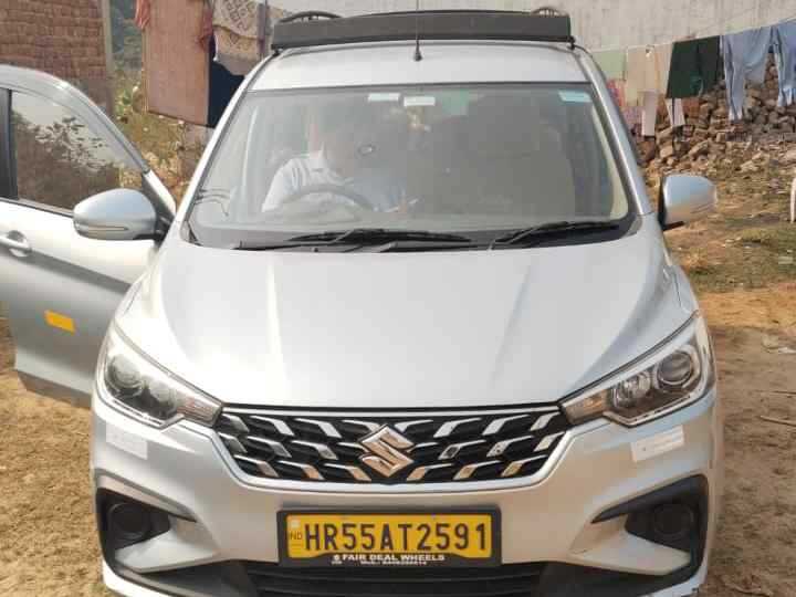 SUV Ertiga Car