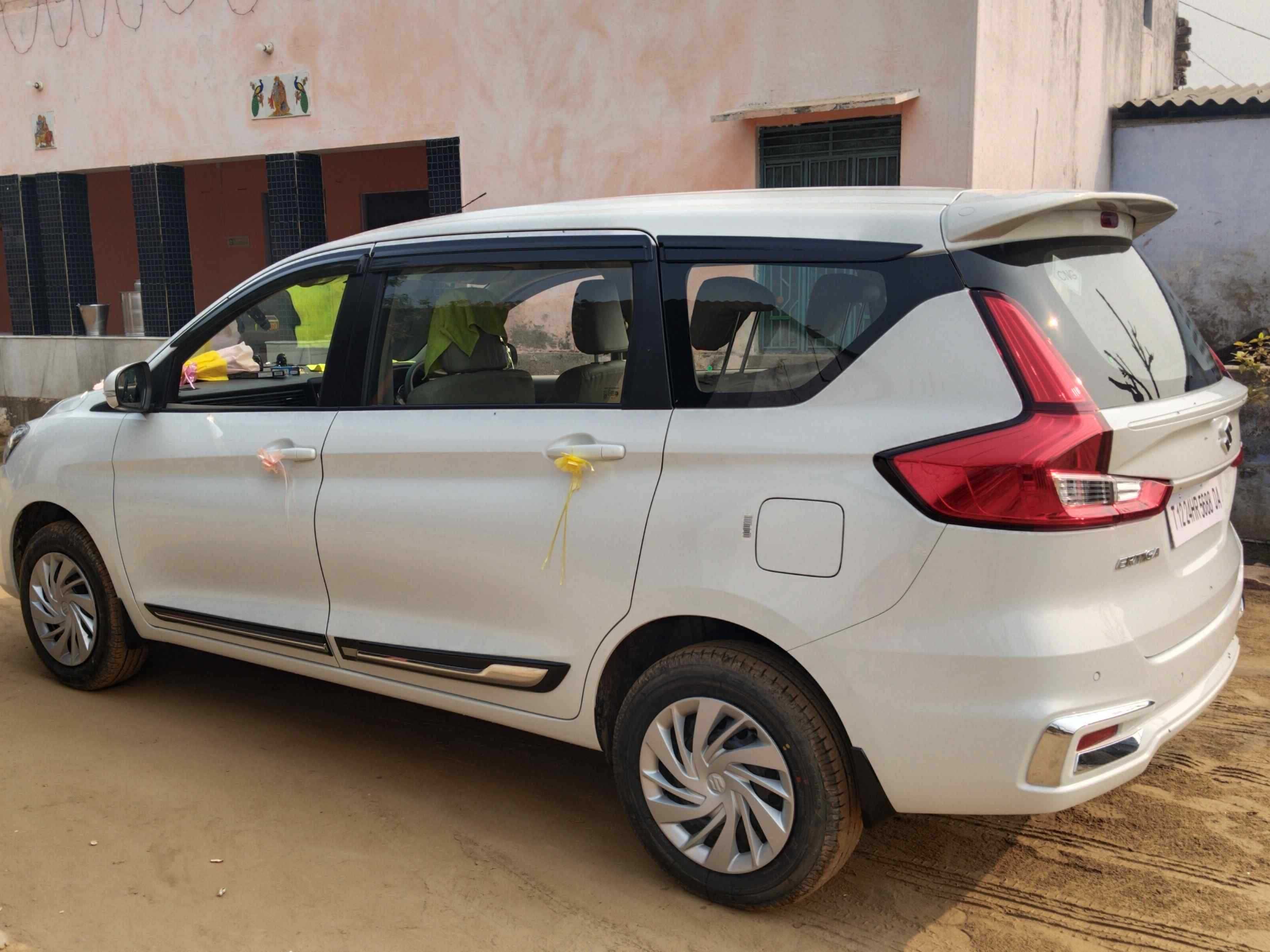 SUV Ertiga Car