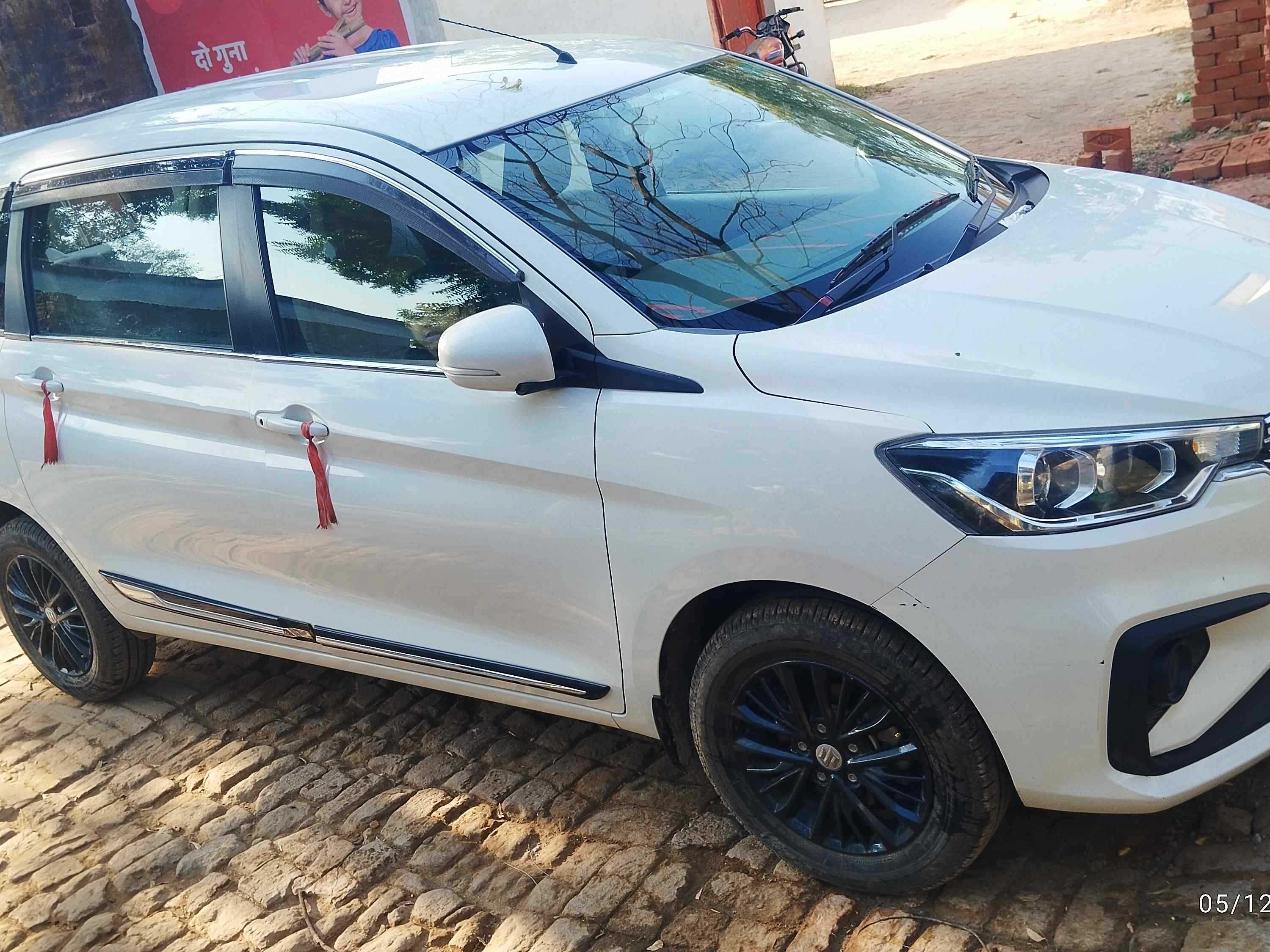 SUV Ertiga Car