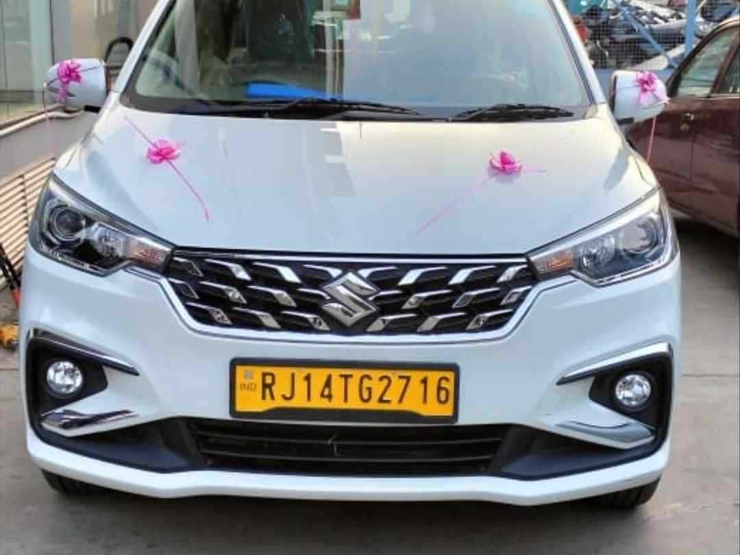 SUV Innova Car