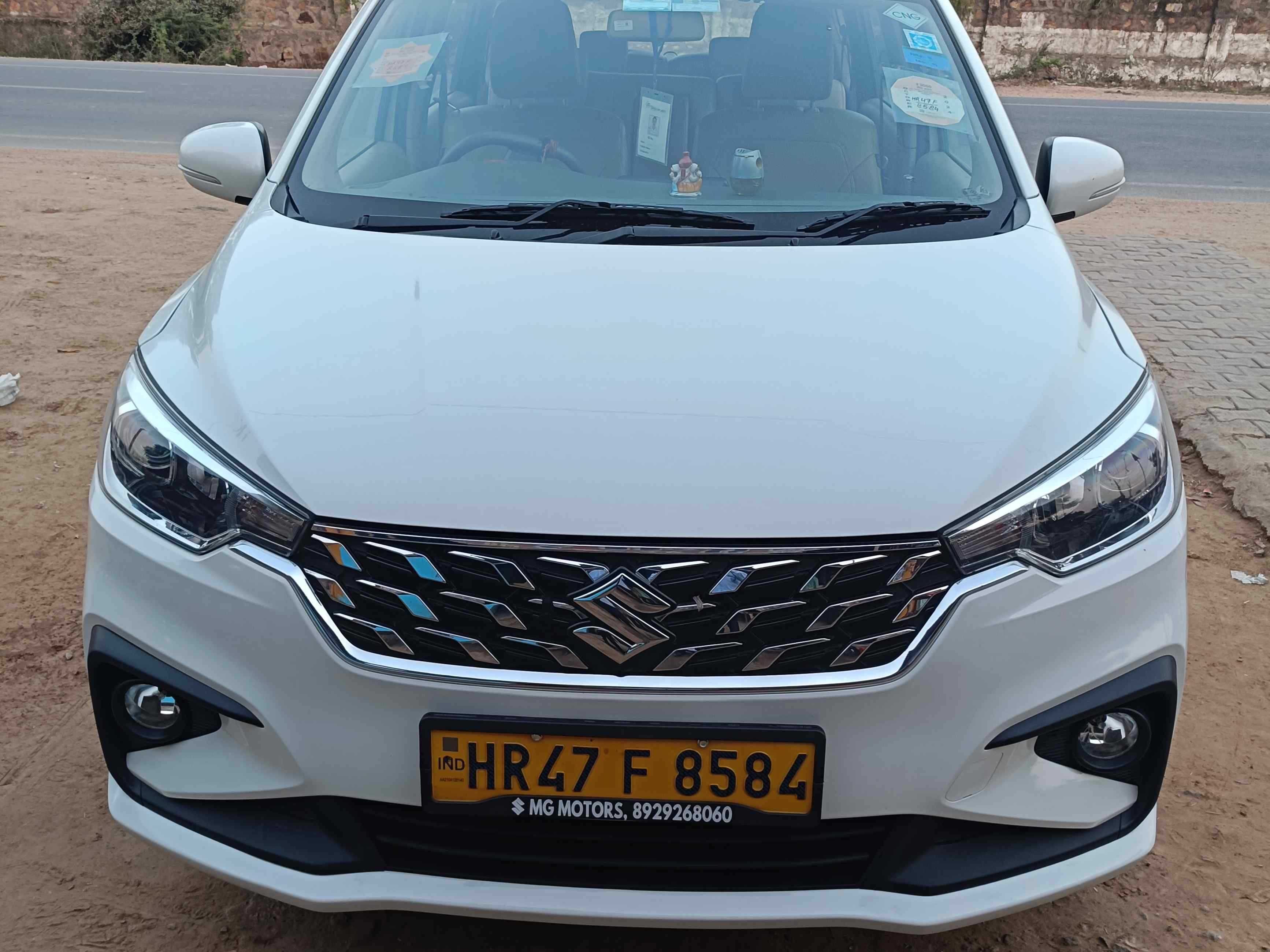 SUV Crysta Car