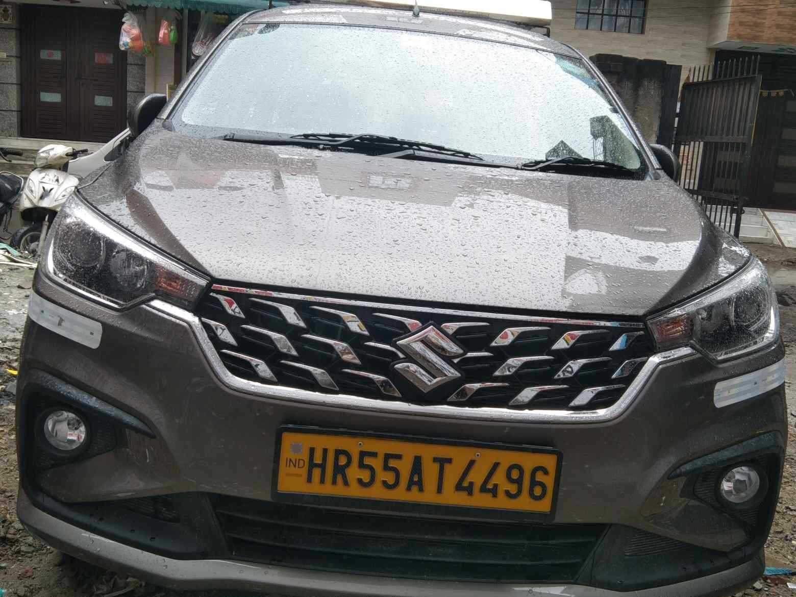 SUV Innova Car