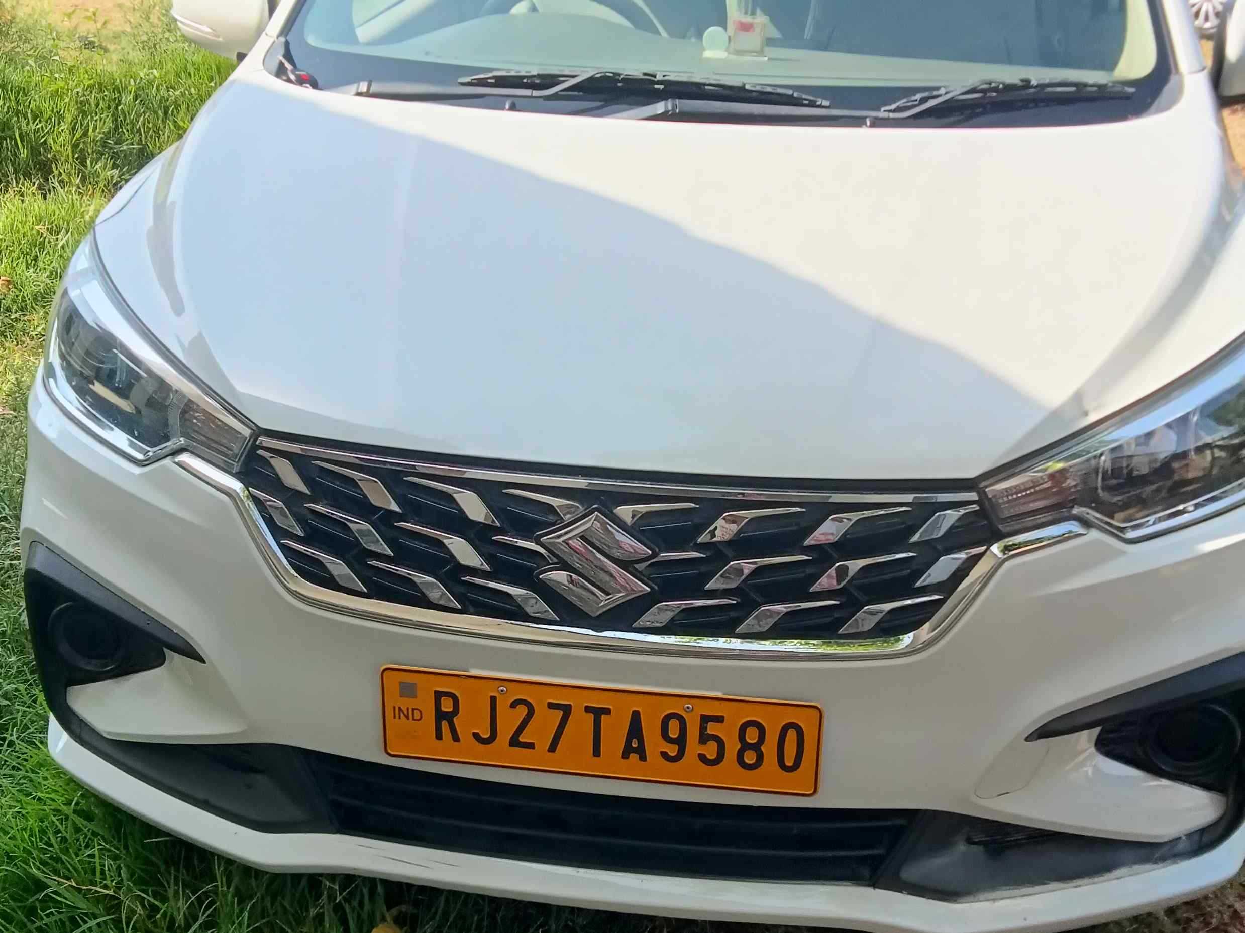 SUV Ertiga Car