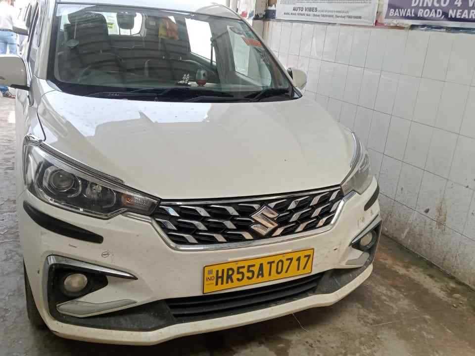 SUV Ertiga Car
