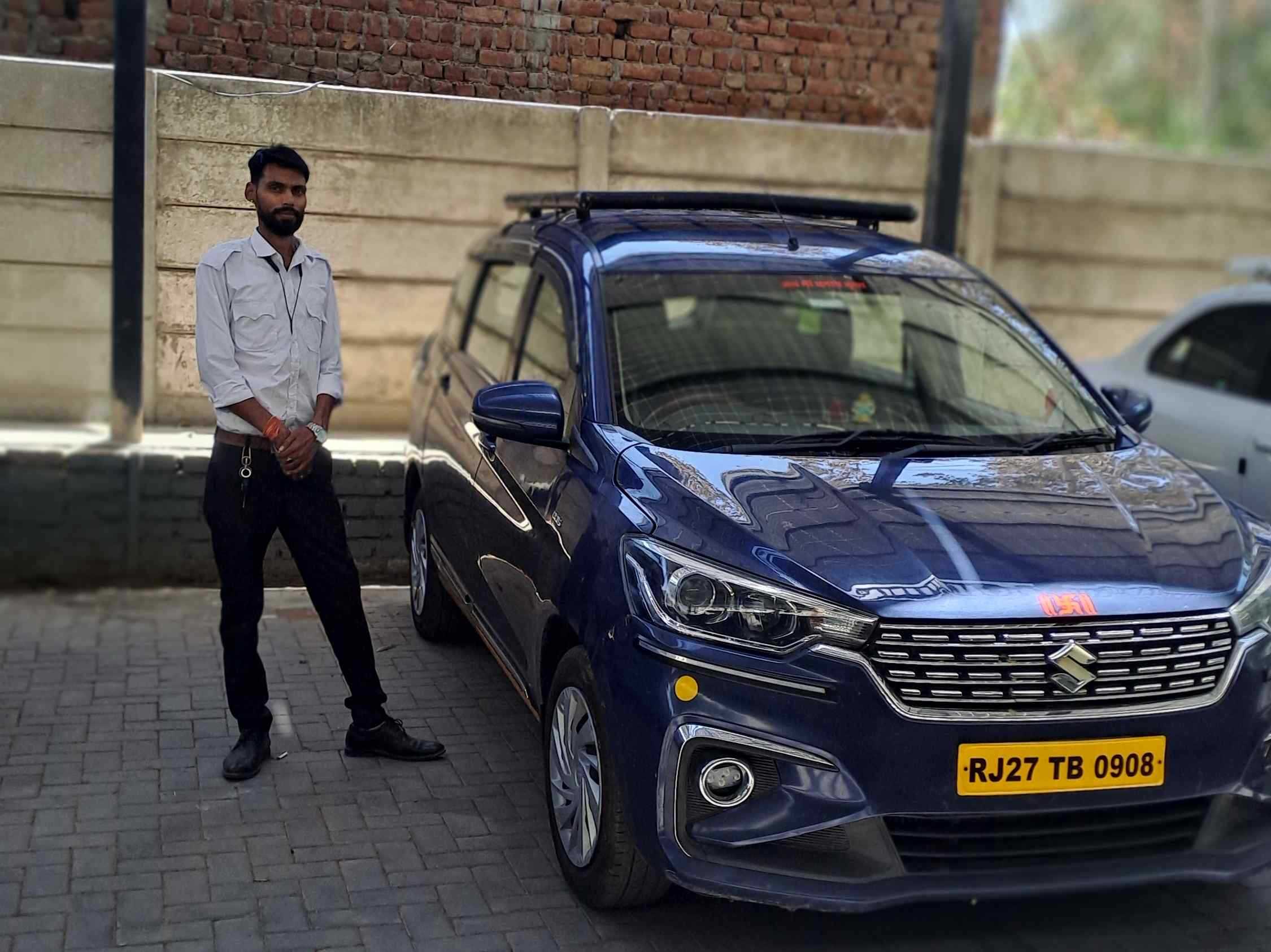 SUV Ertiga Car