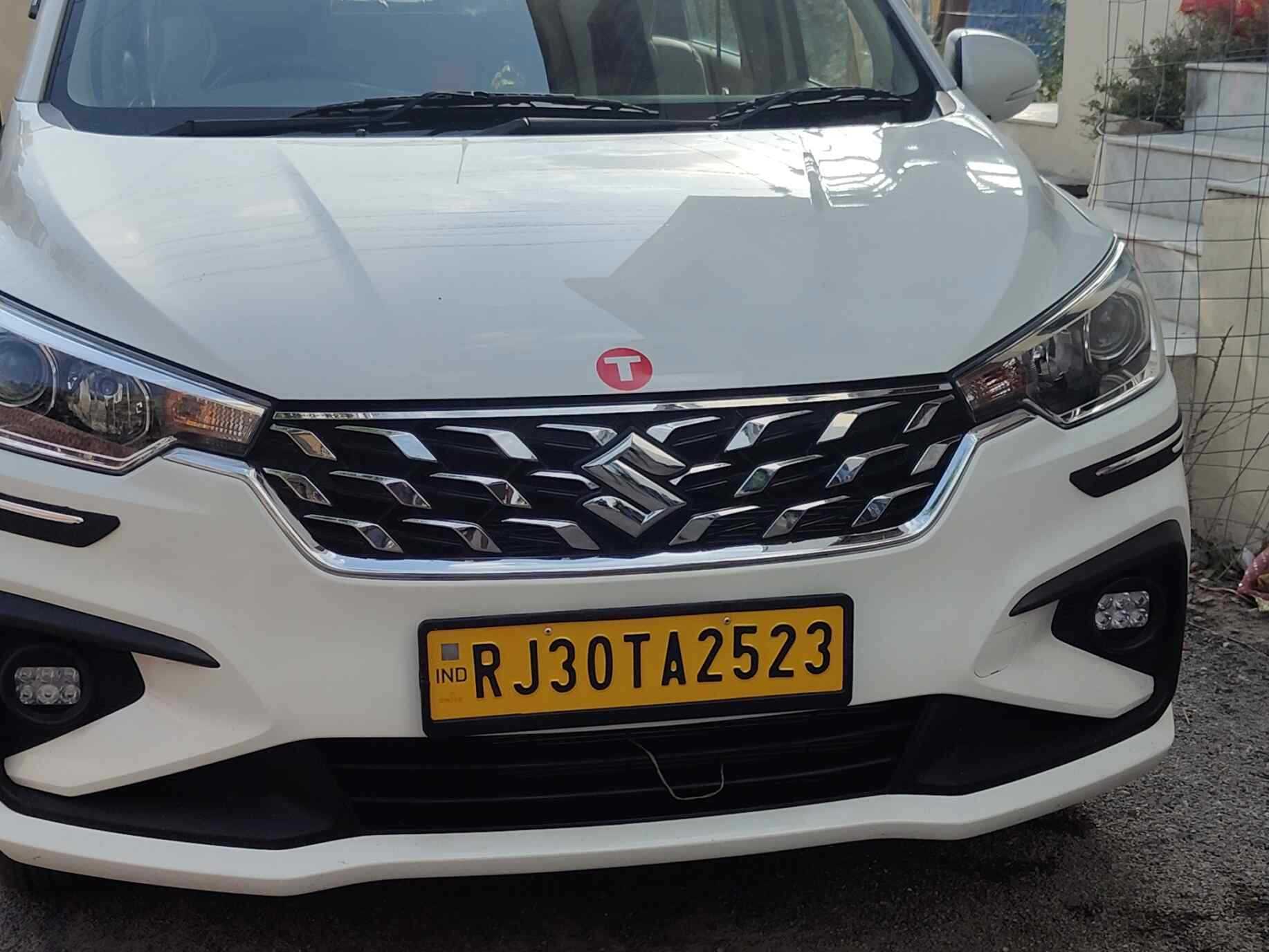 SUV Ertiga Car