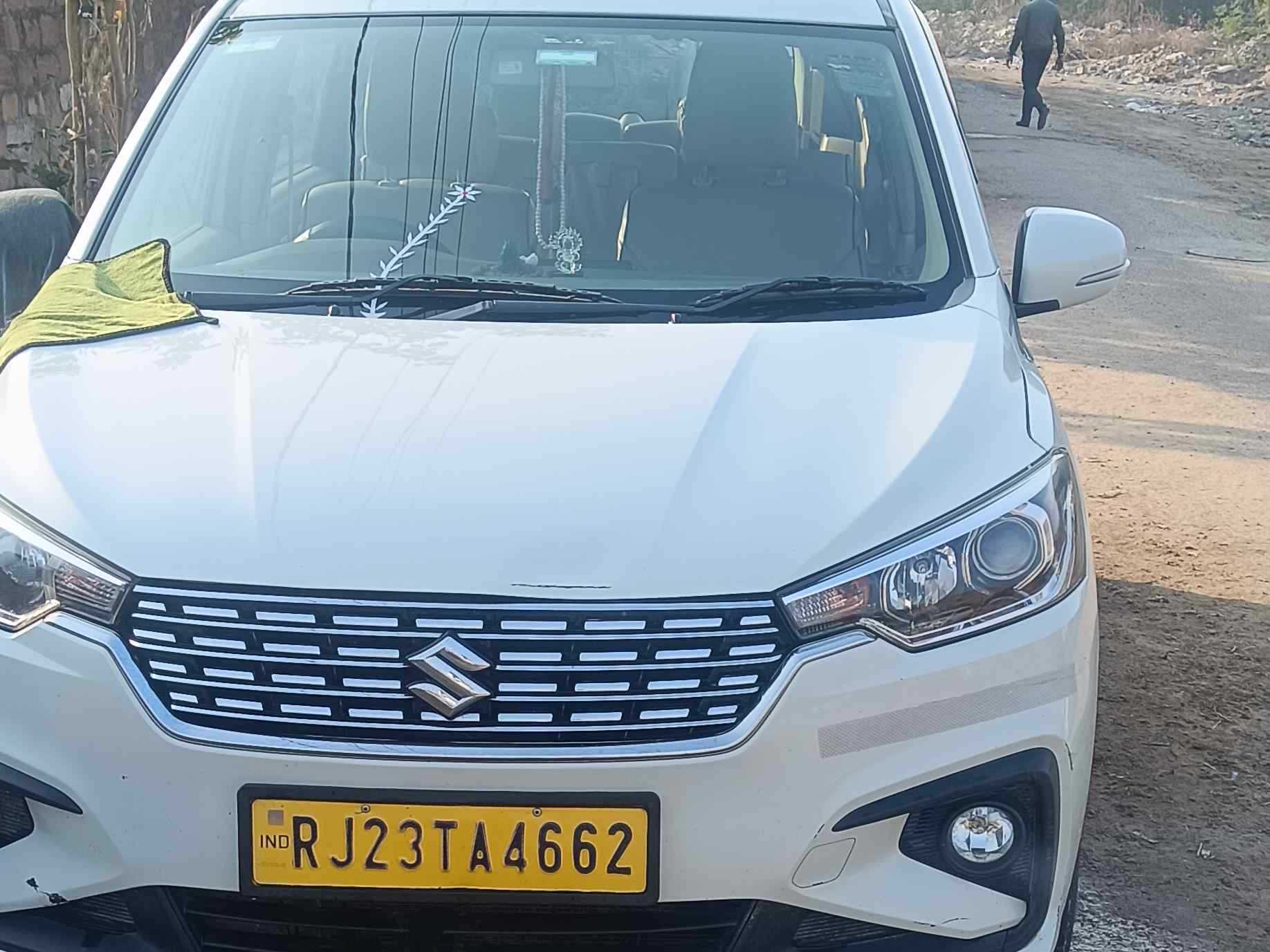 SUV Ertiga Car