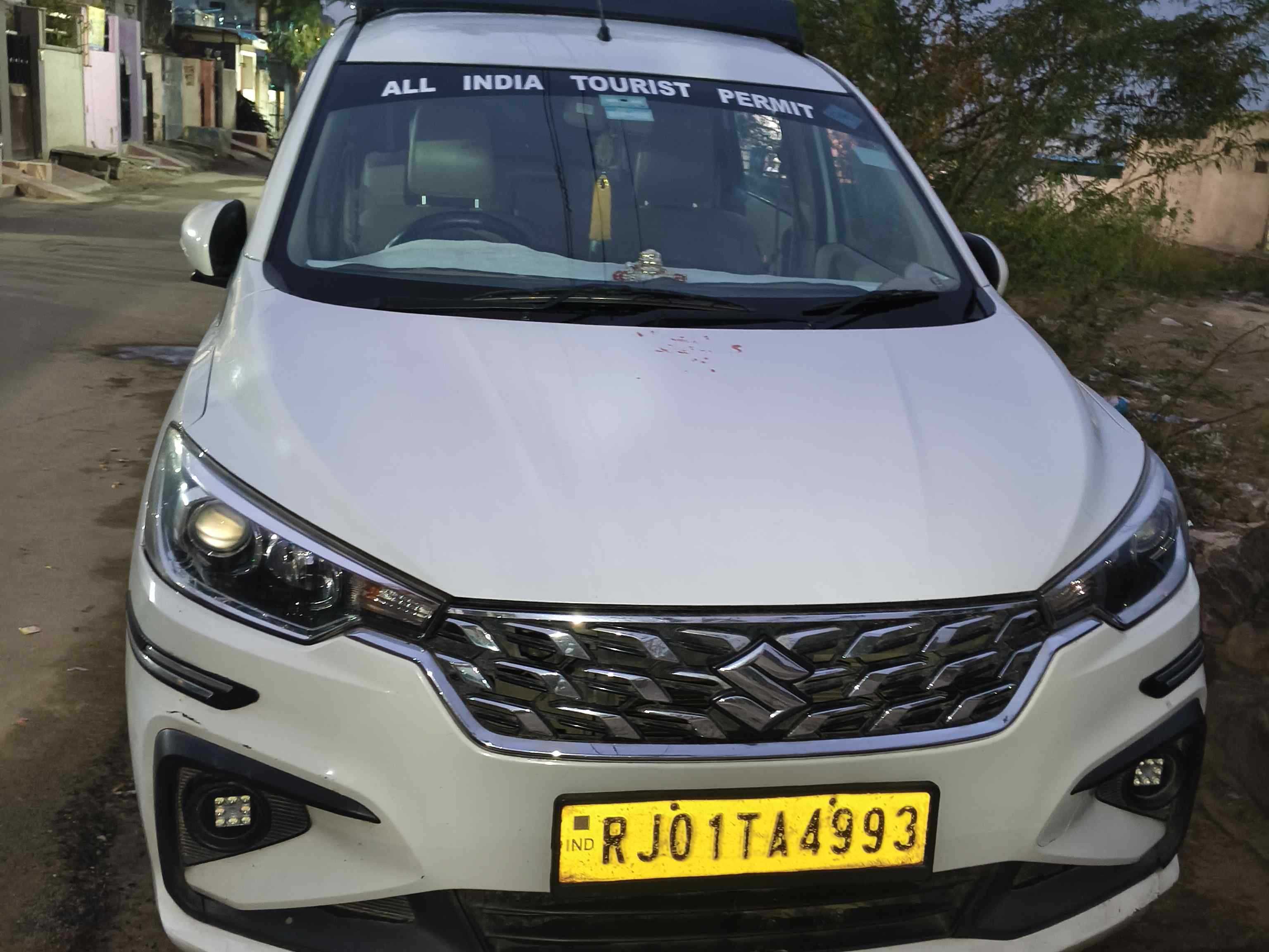 SUV Ertiga Car