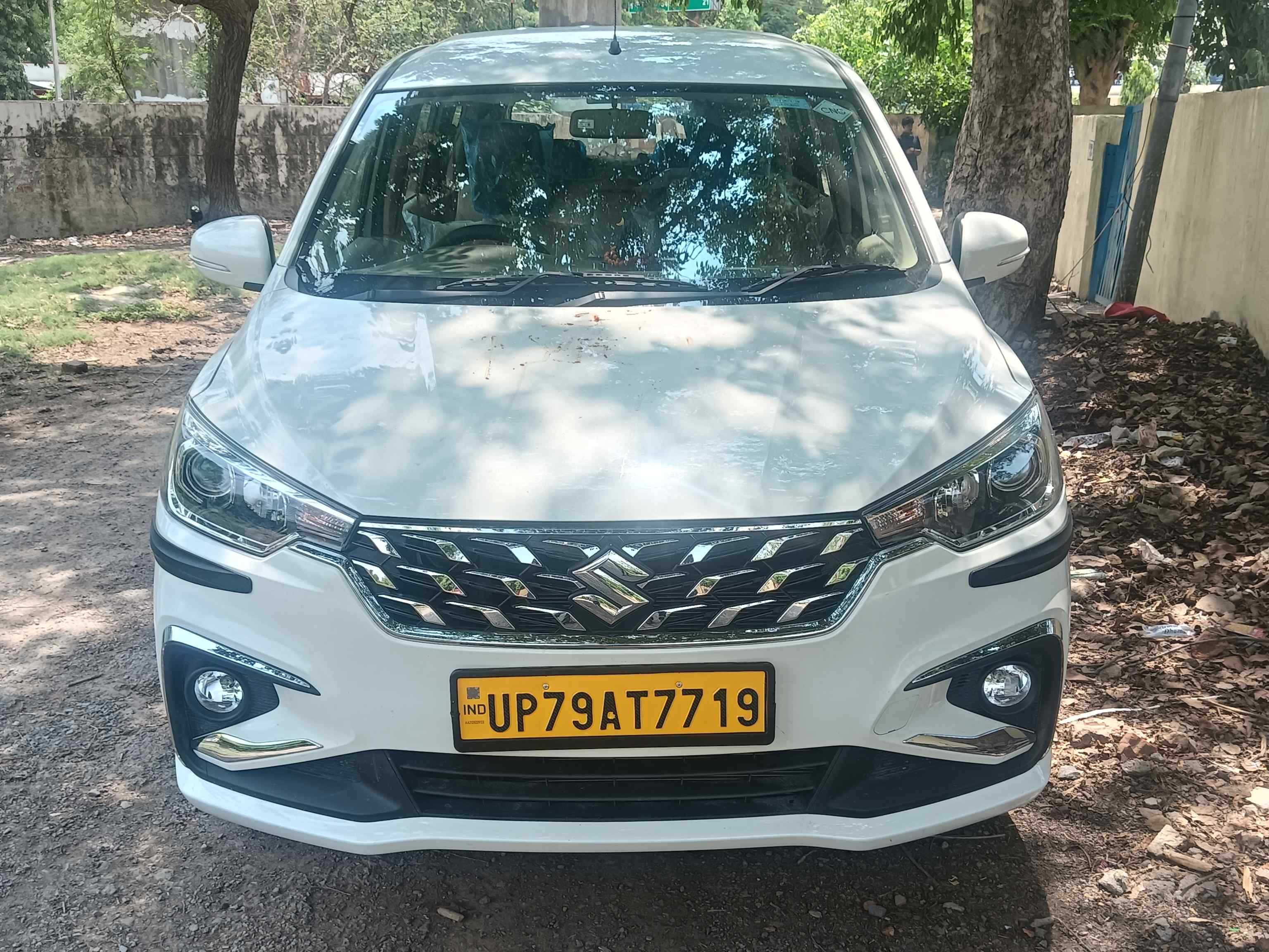 SUV Ertiga Car