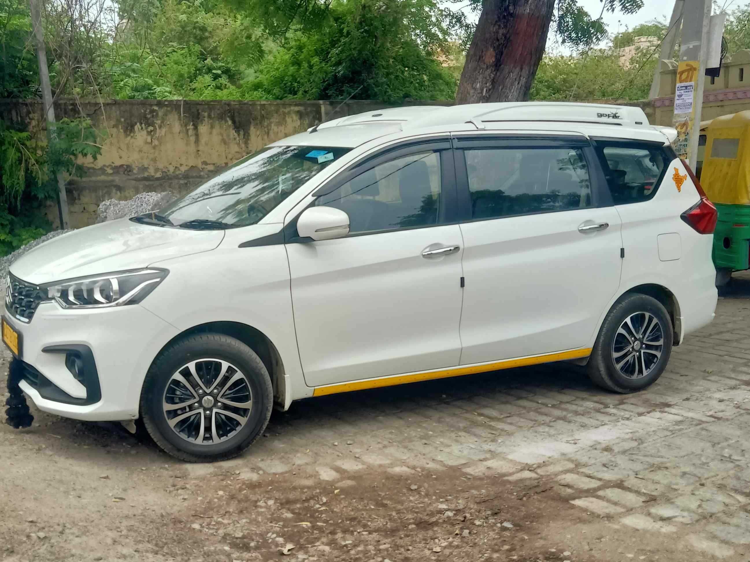 SUV Ertiga Car