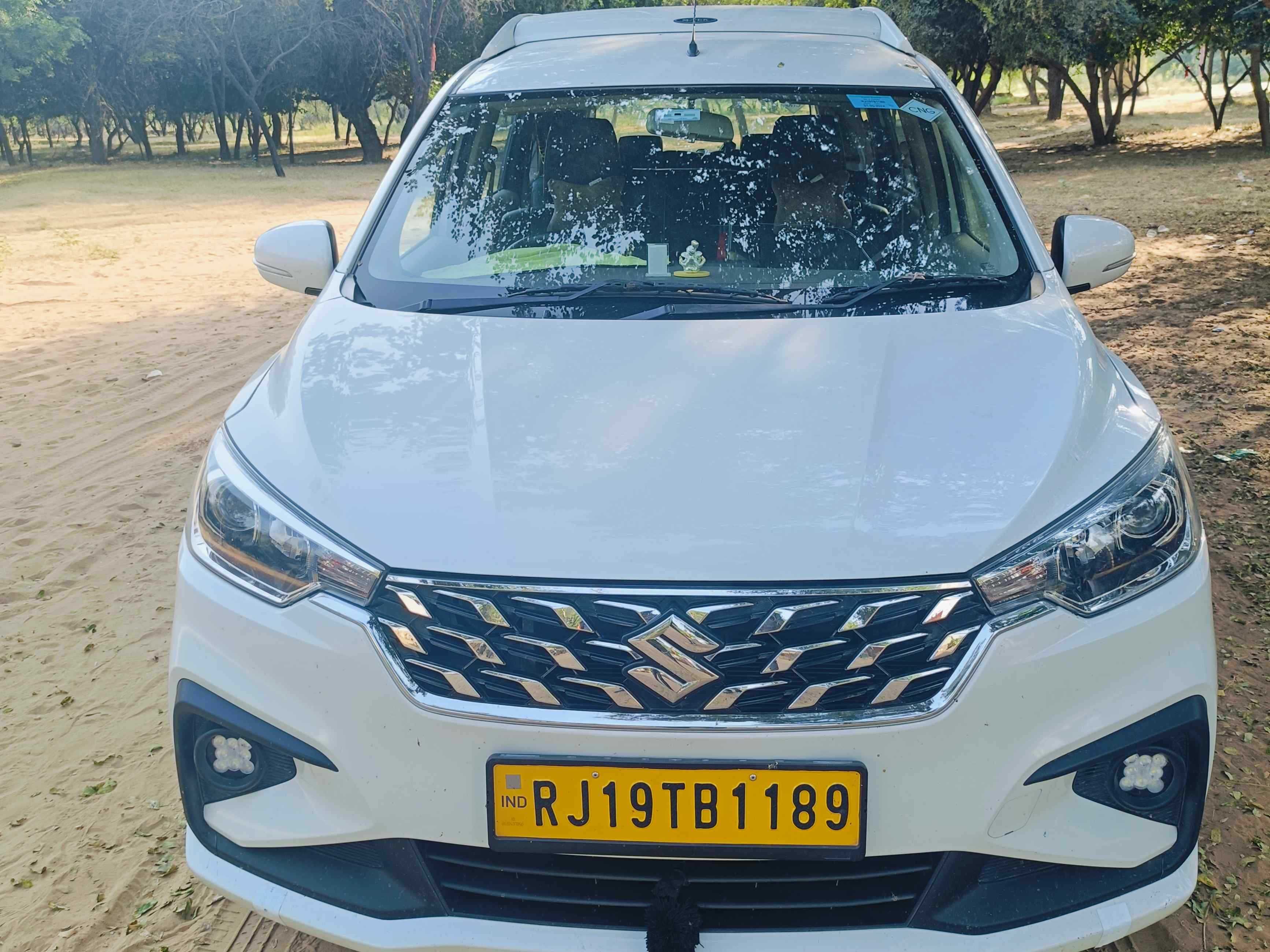 SUV Ertiga Car