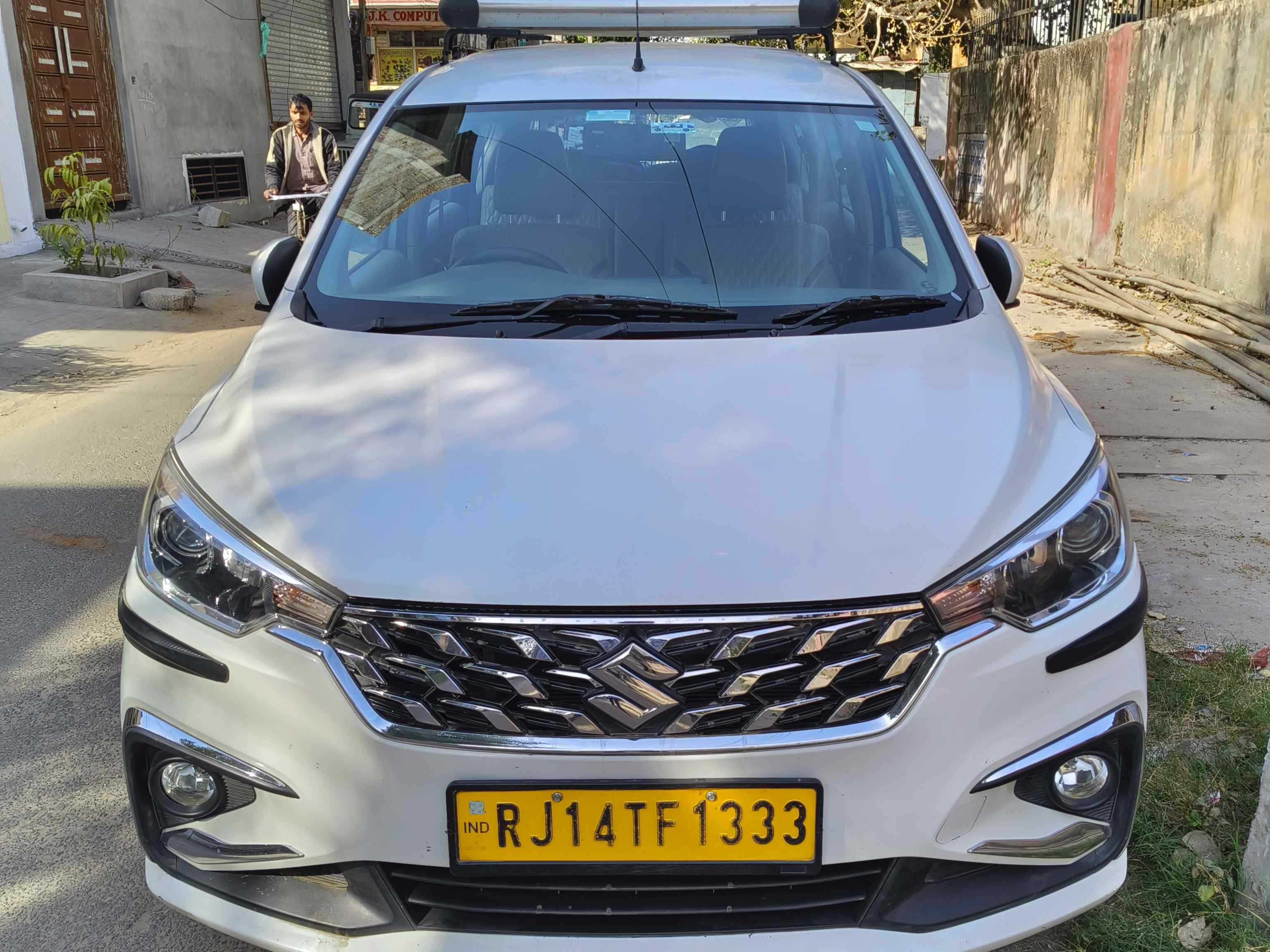 SUV Ertiga Car
