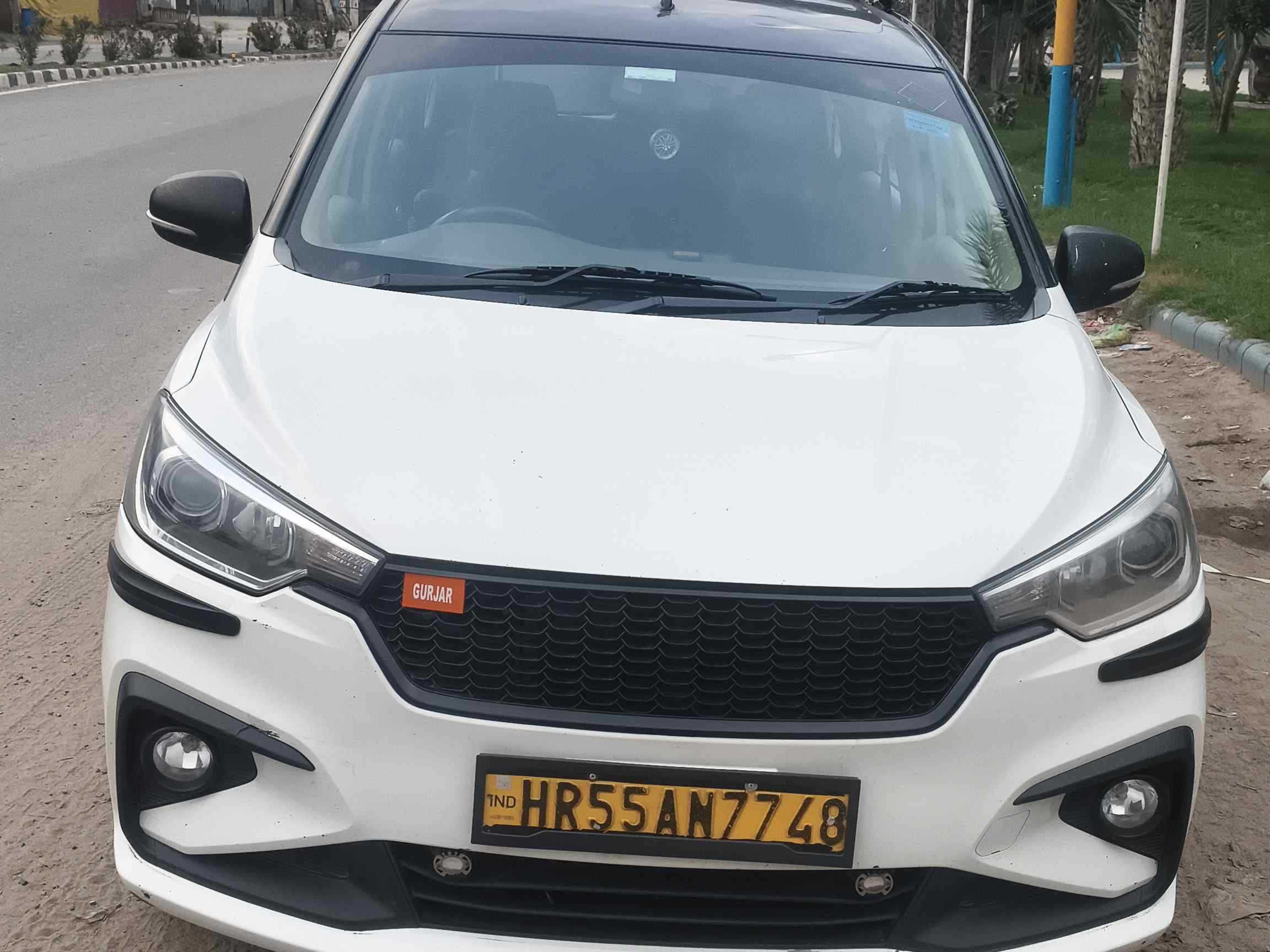 SUV Ertiga Car
