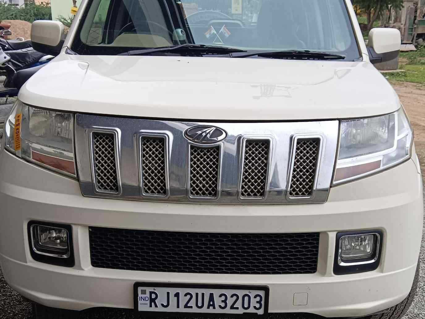SUV Ertiga Car