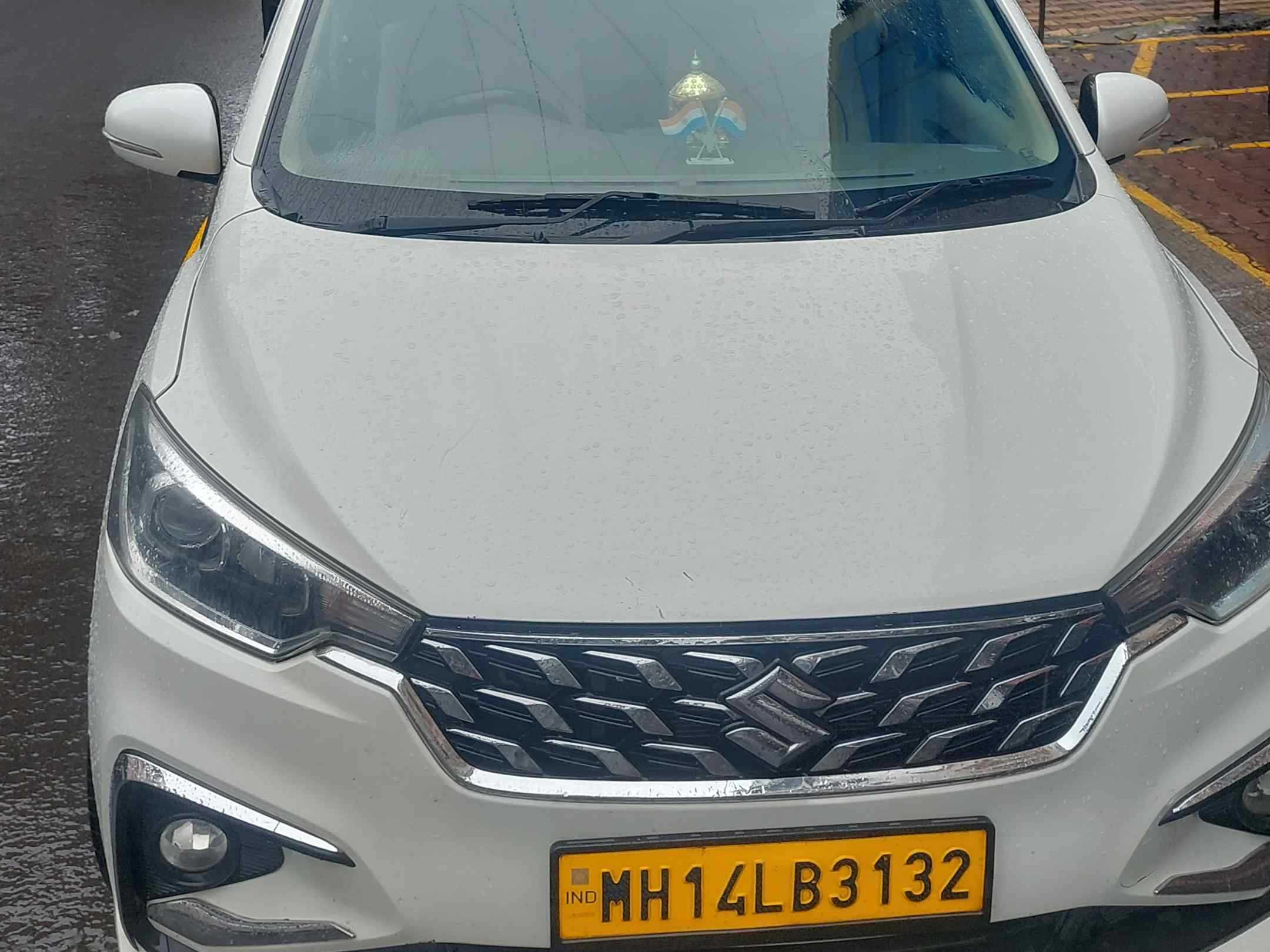 SUV Ertiga Car