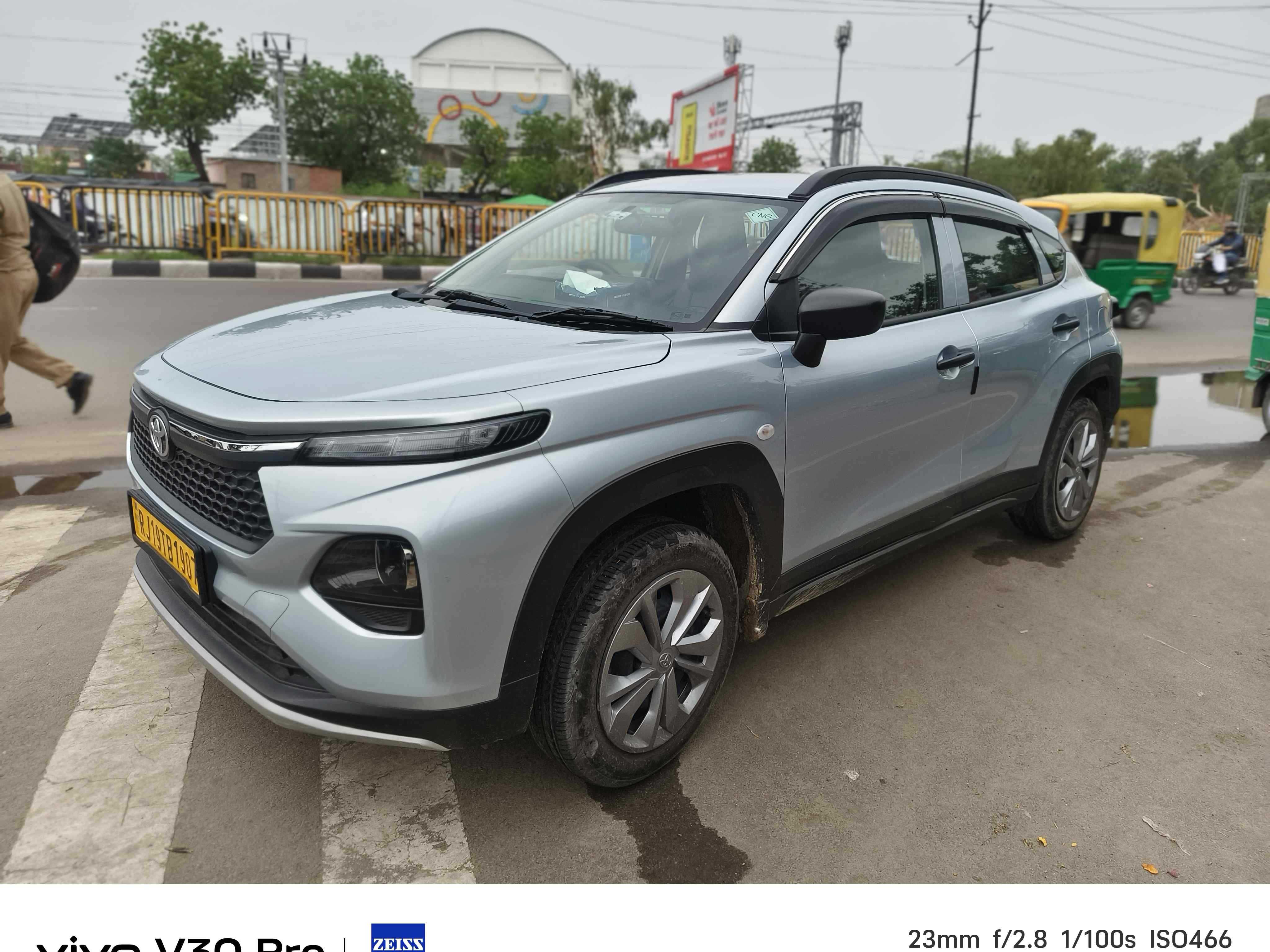 SUV Ertiga Car