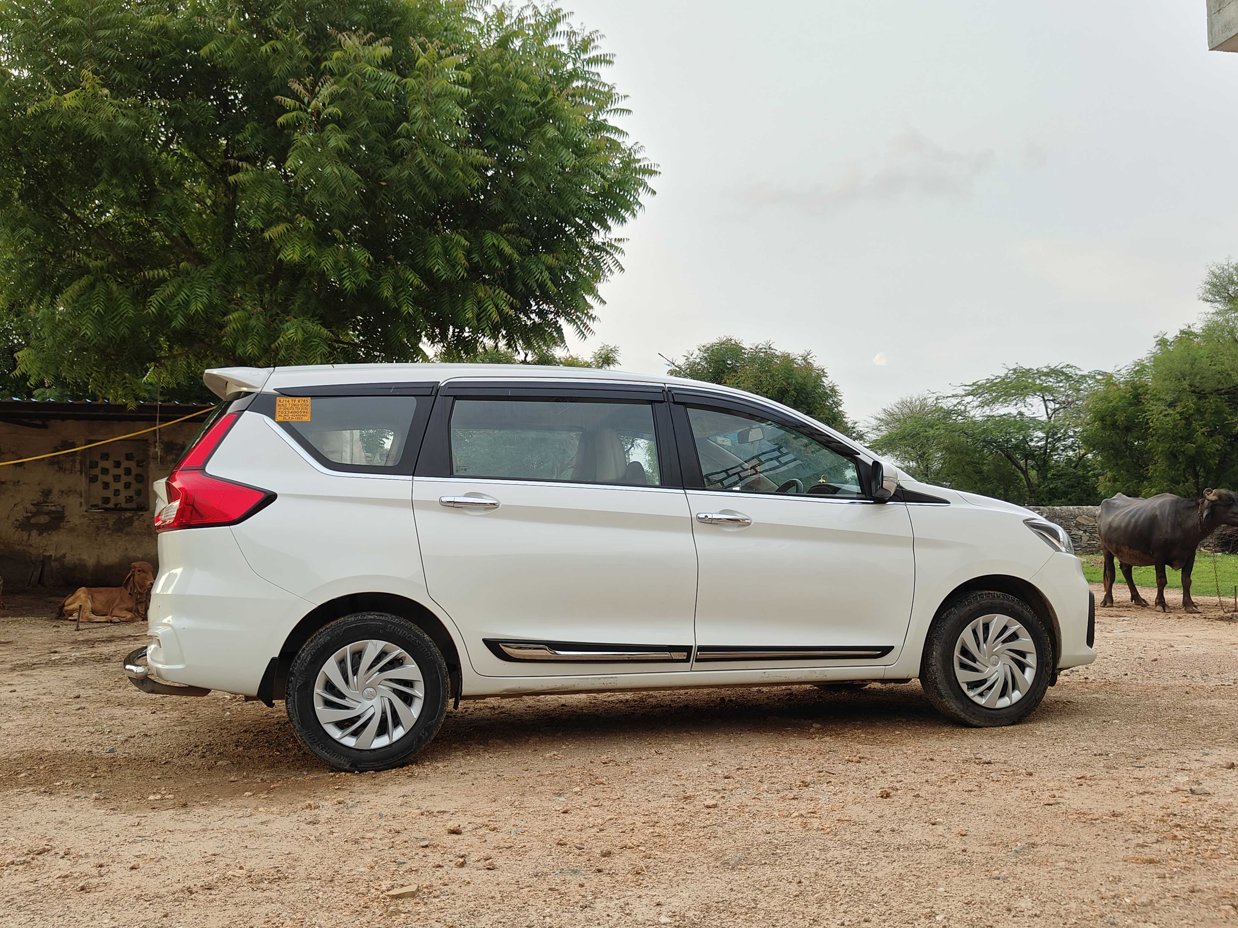 SUV Ertiga Car