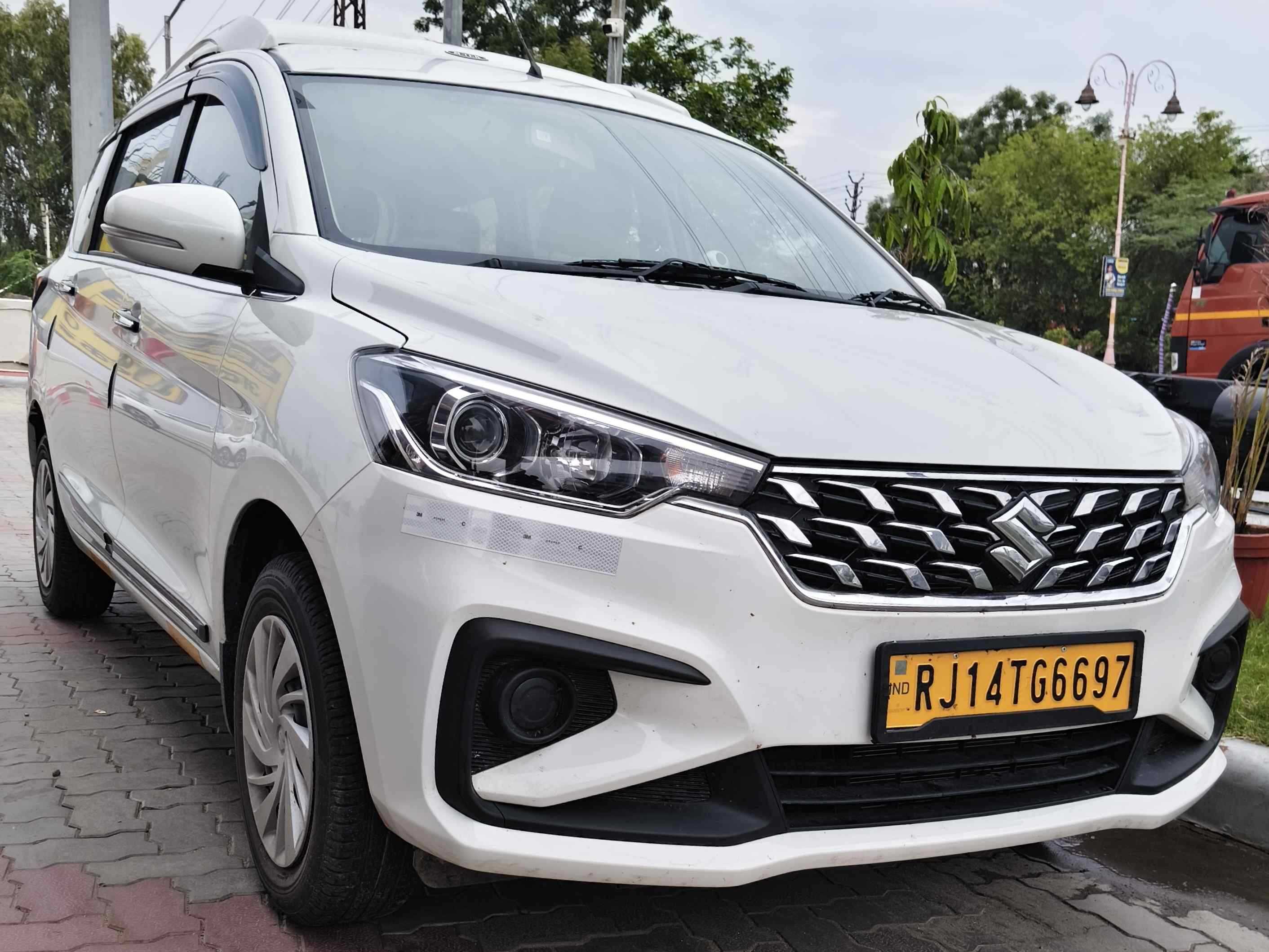 SUV Ertiga Car