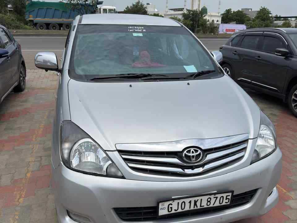 SUV Ertiga Car
