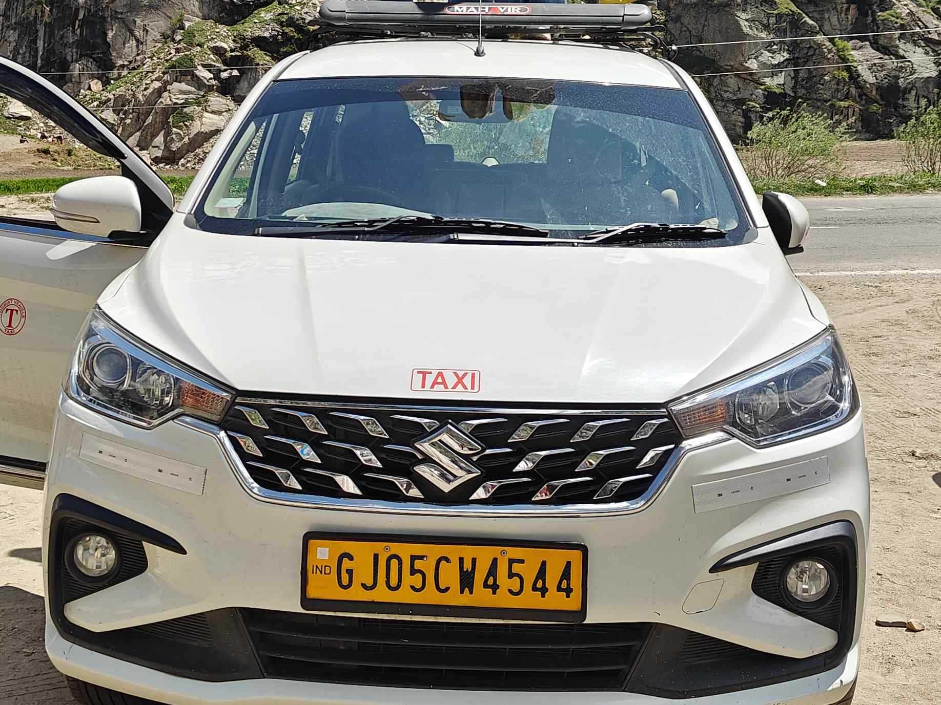 SUV Ertiga Car