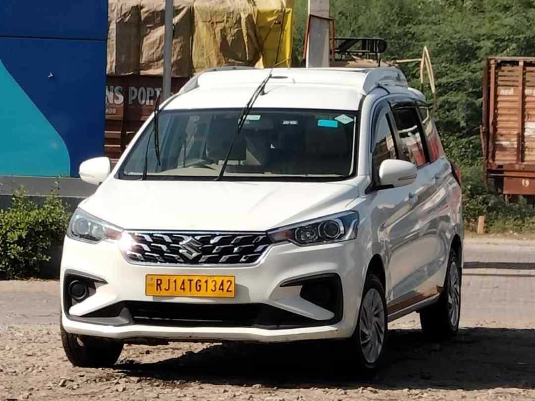 SUV Ertiga Car