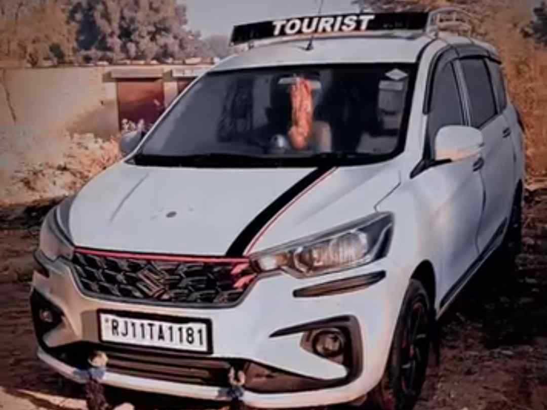 SUV Ertiga Car